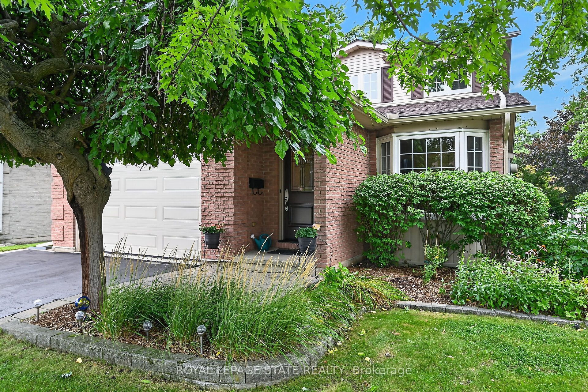 2 Novoco Drive, Hamilton, ON L9C 7E7 photo 4