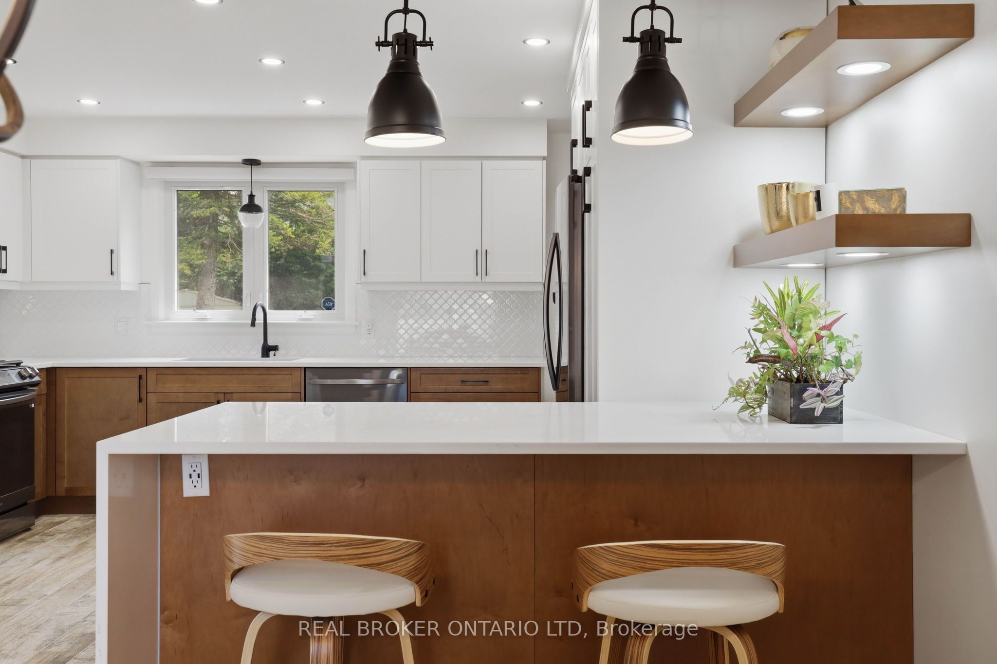 196 Wychwood Park, London North, ON N6G 1R9 photo 4