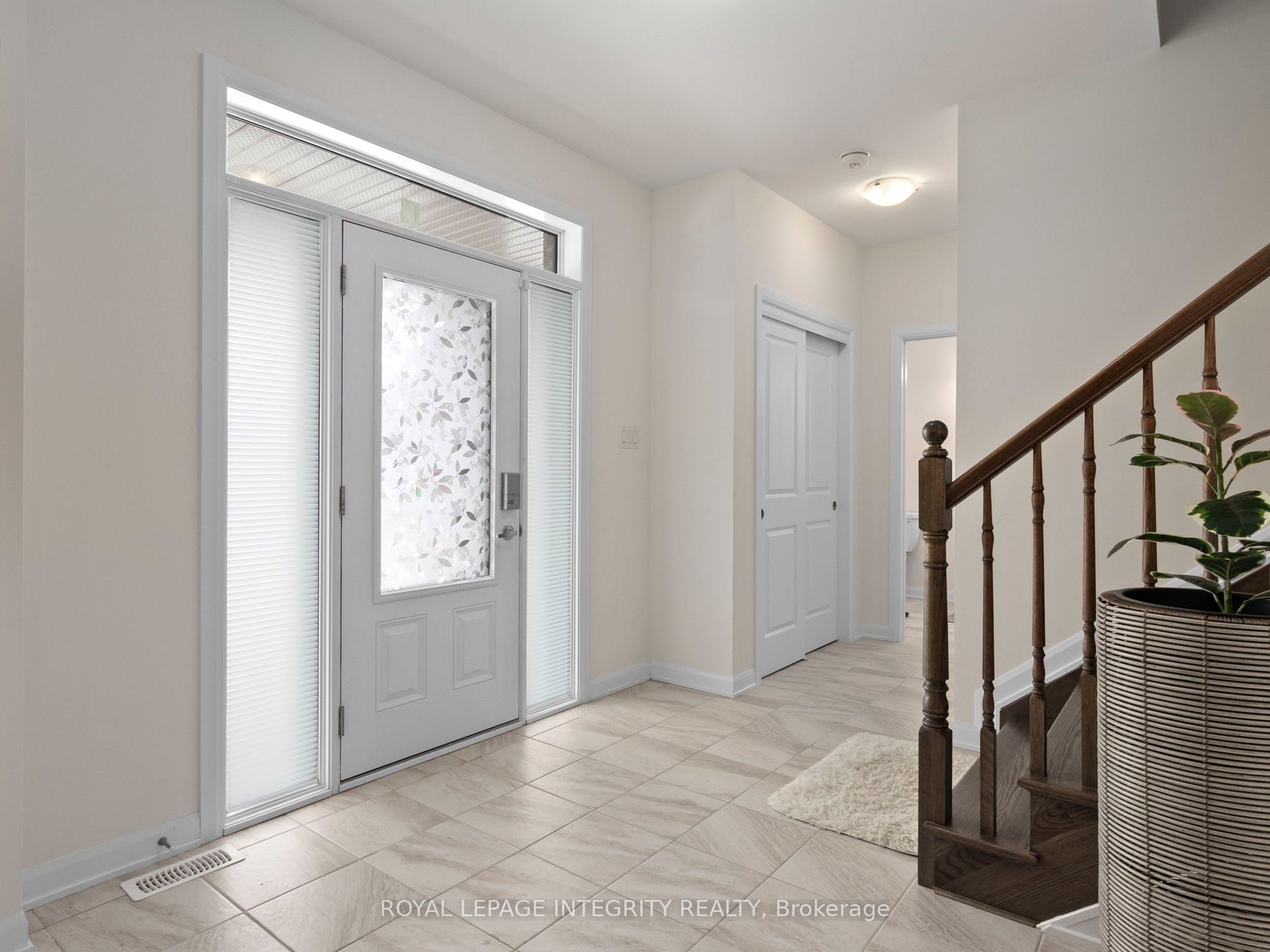 168 Maynooth Court, Barrhaven, ON K2J 6Y5 photo 4