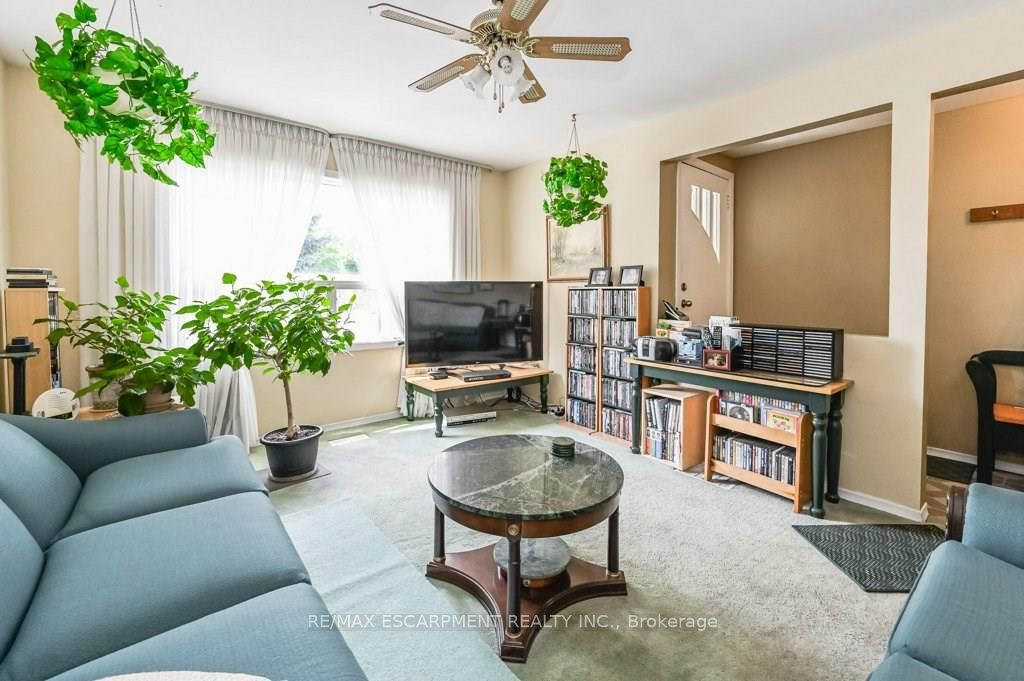 641 Limeridge Road E, Hamilton, ON L8W 1A2 photo 3