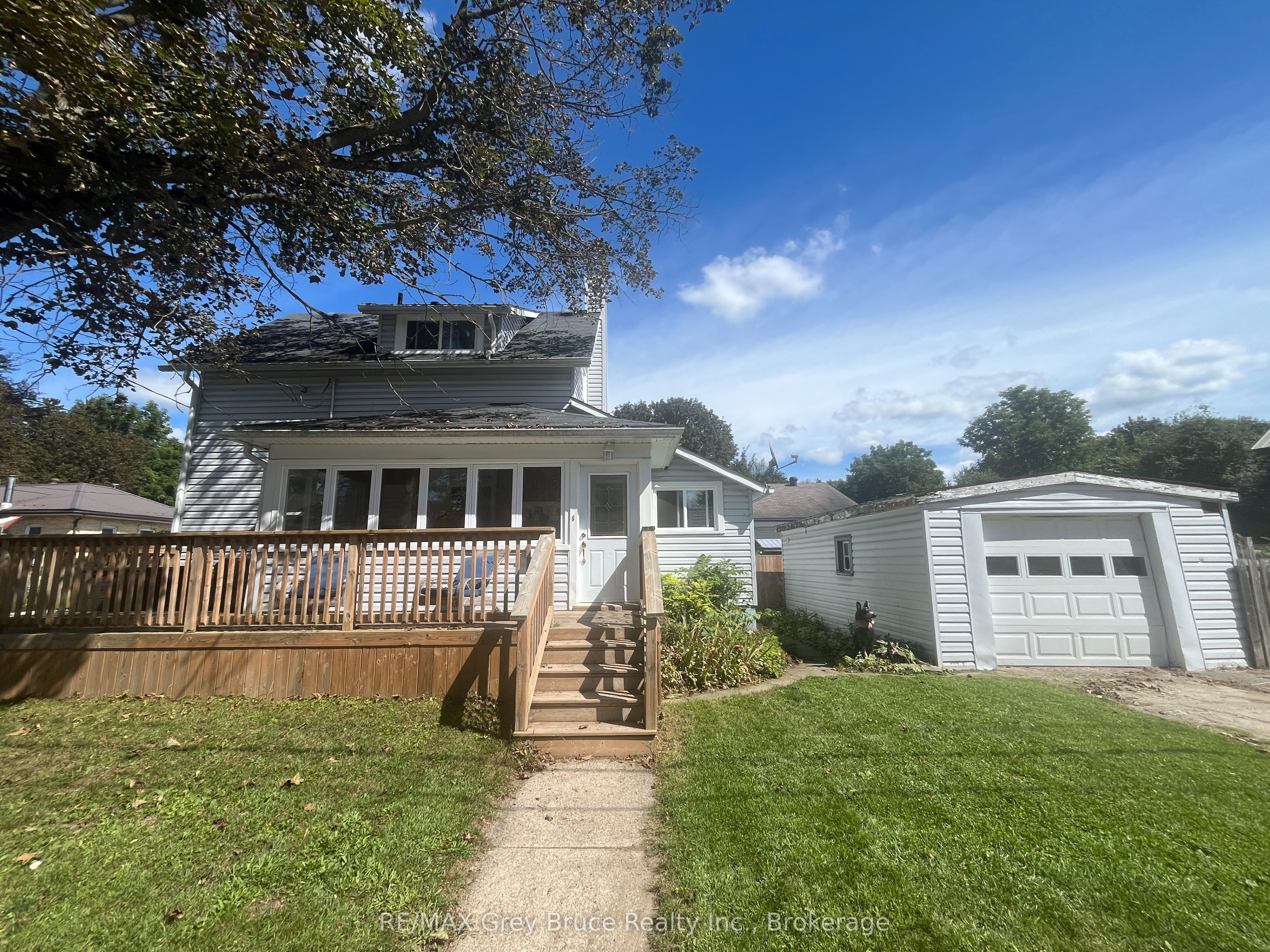 35 SE 5th Street S, Arran-Elderslie, ON N0G 1L0