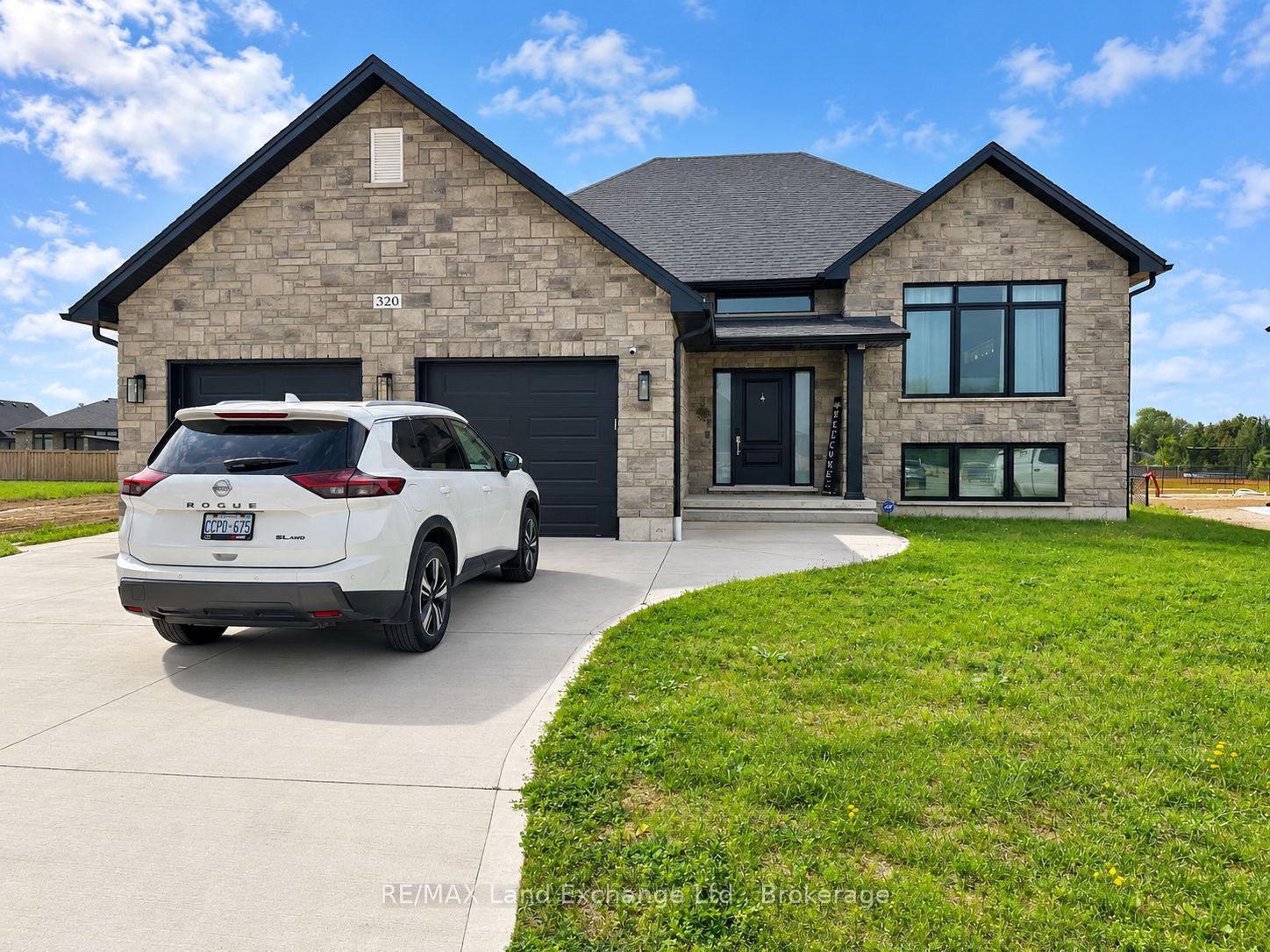 320 Mclean Crescent, Saugeen Shores, ON N0H 2C3