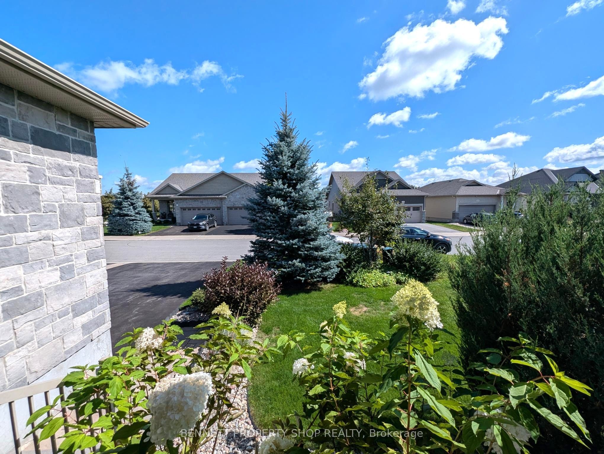 259 Shinny Avenue, Kanata, ON K2V 0B9 photo 3