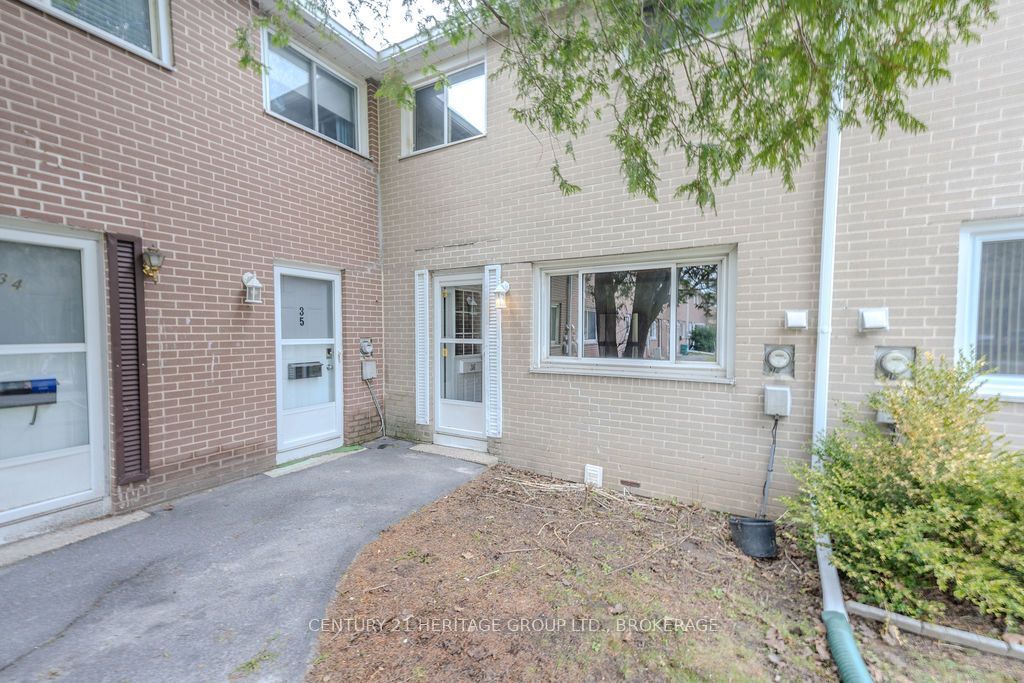 258 Queen Mary Road 36, Kingston, ON K7M 2B2