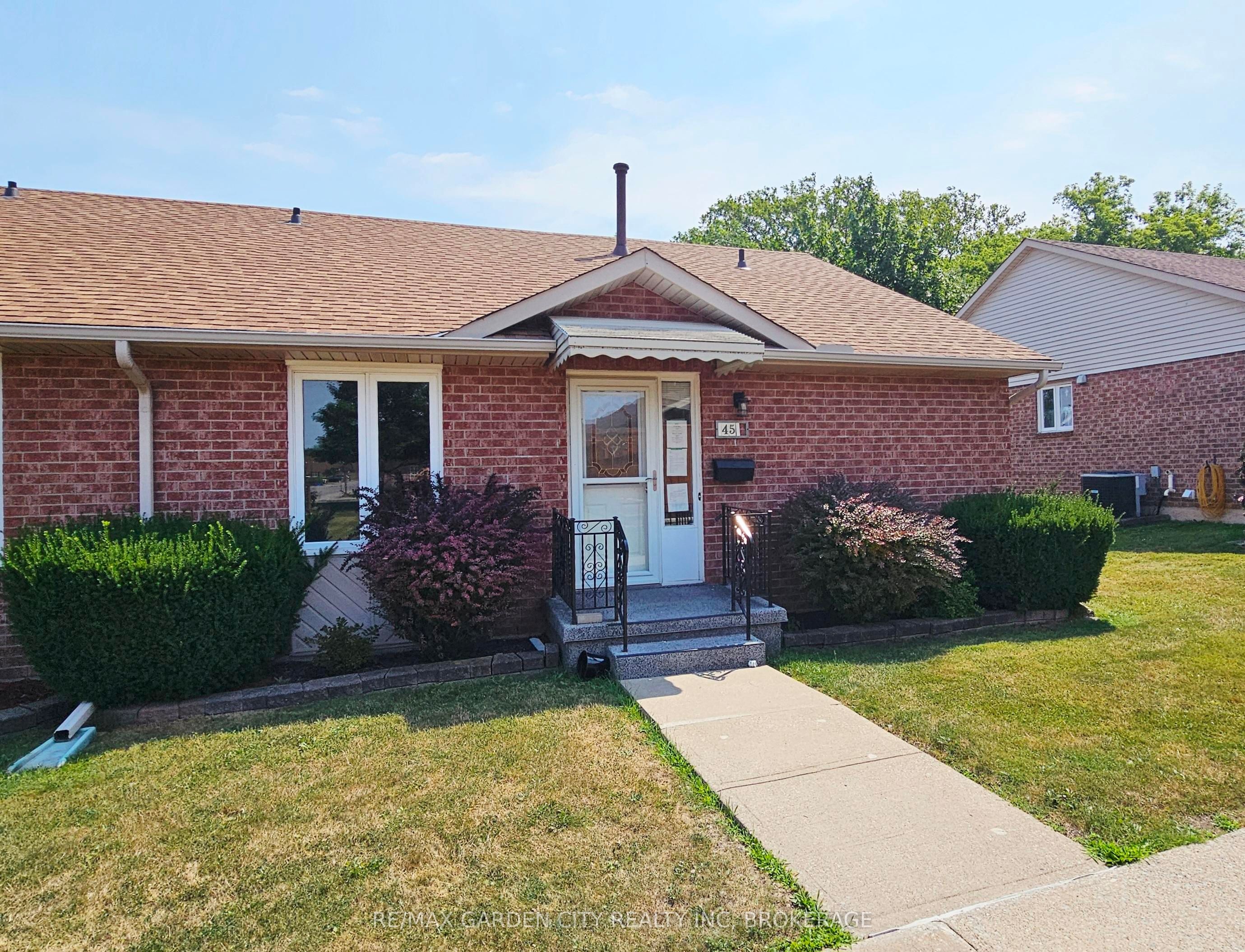 122 BUNTING Road 45, St. Catharines, ON L2P 3X7