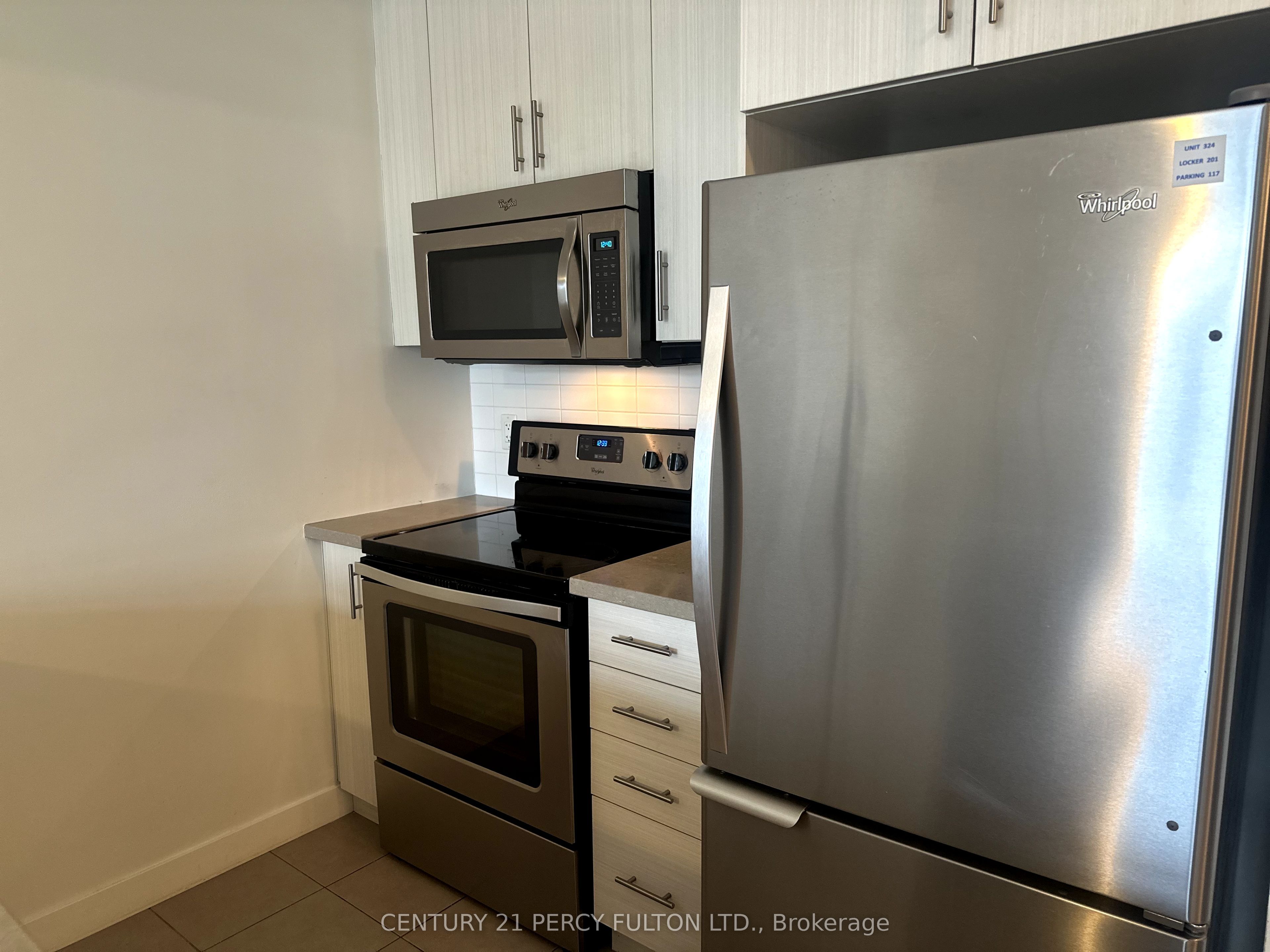 35 N Southshore Crescent 324, Hamilton, ON L8E 0J2 photo 4