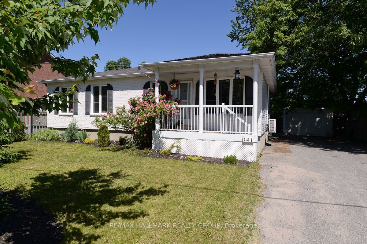 141 Corkstown Road, Crystal Bay - Rocky Point - Bayshore, ON K2H 1B8 photo 2