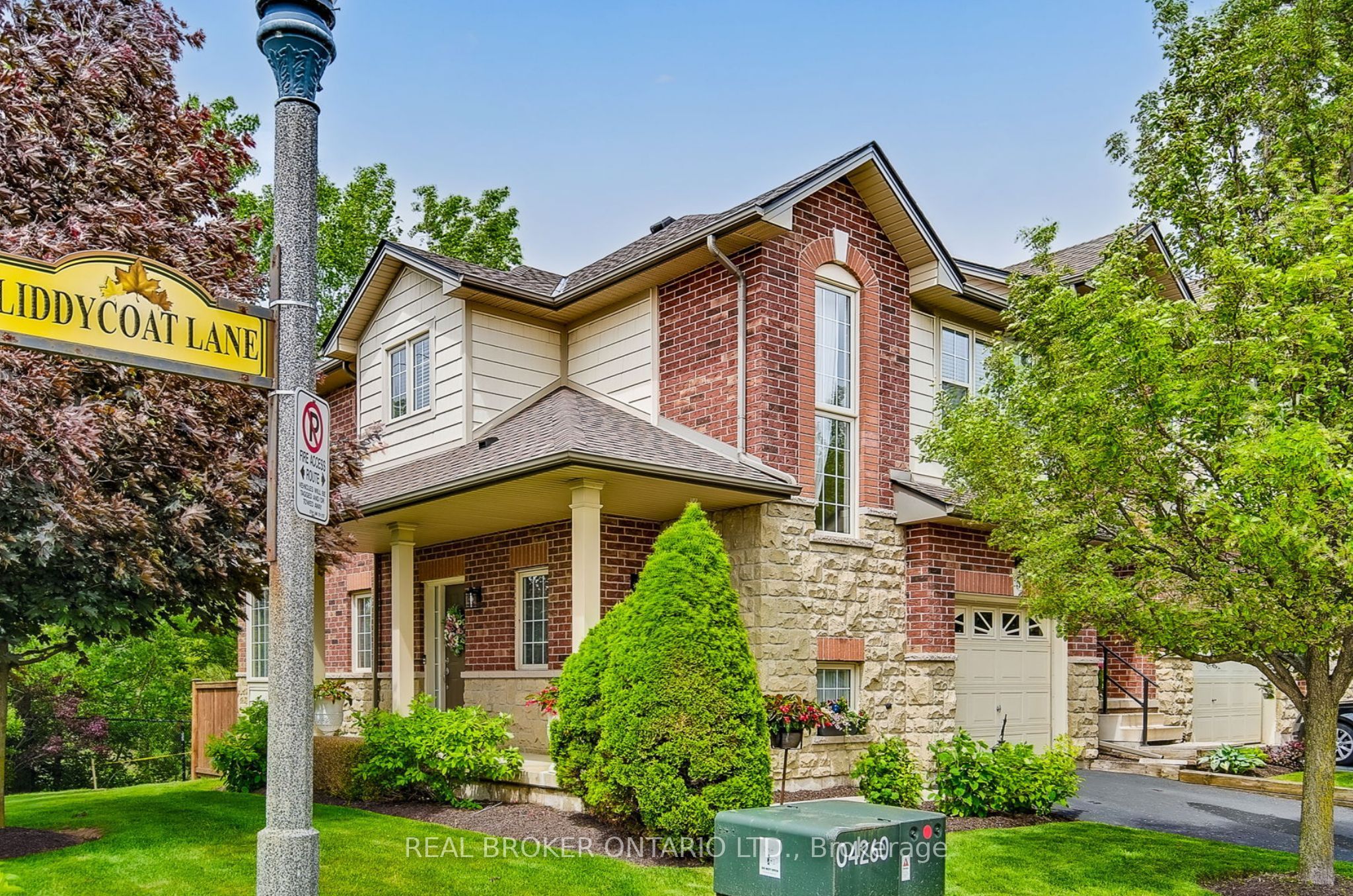 5 Liddycoat Lane, Hamilton, ON L9G 0A7 photo 3