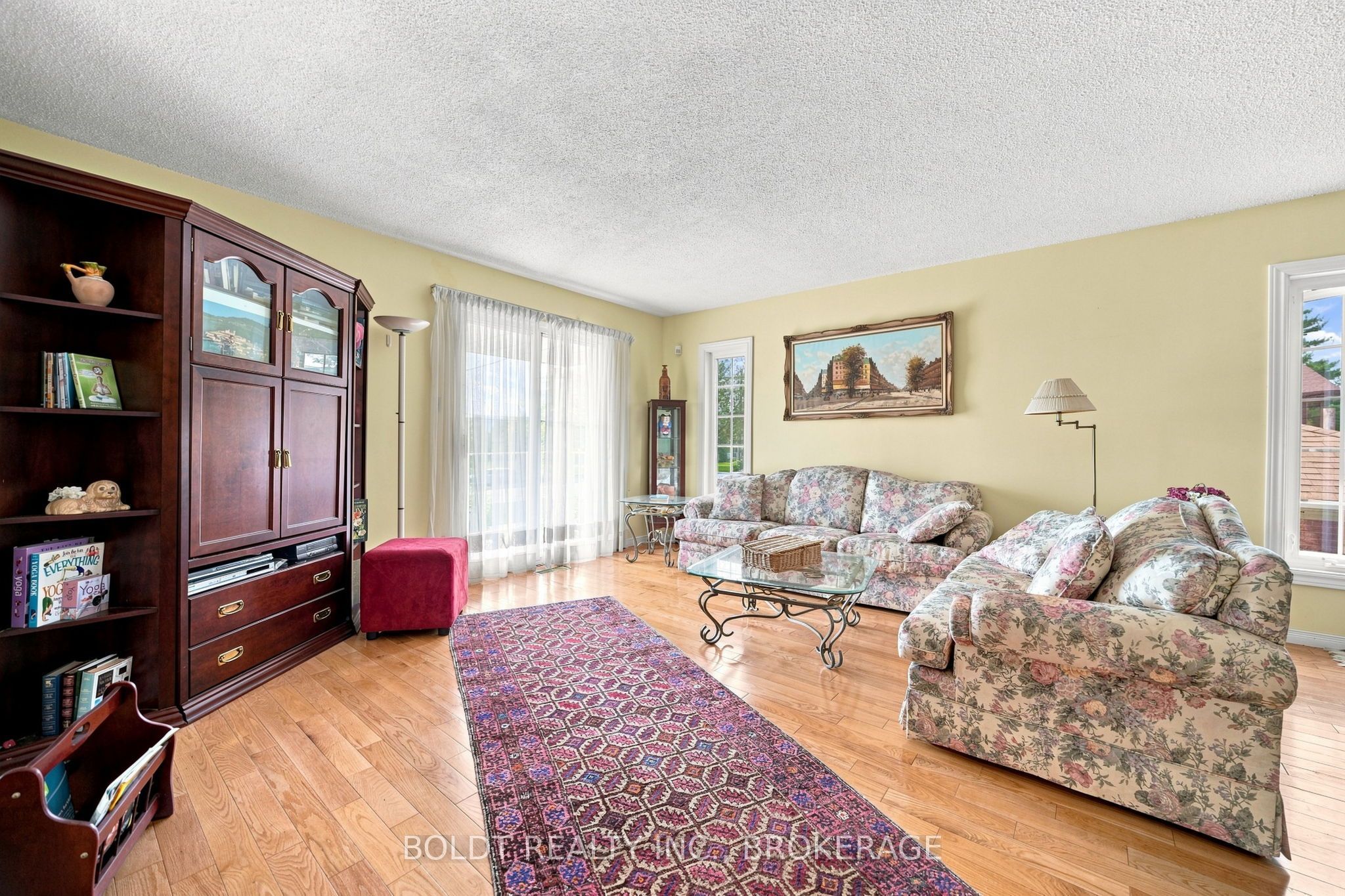233 Fruitland Road, Hamilton, ON L8E 5J8 photo 3