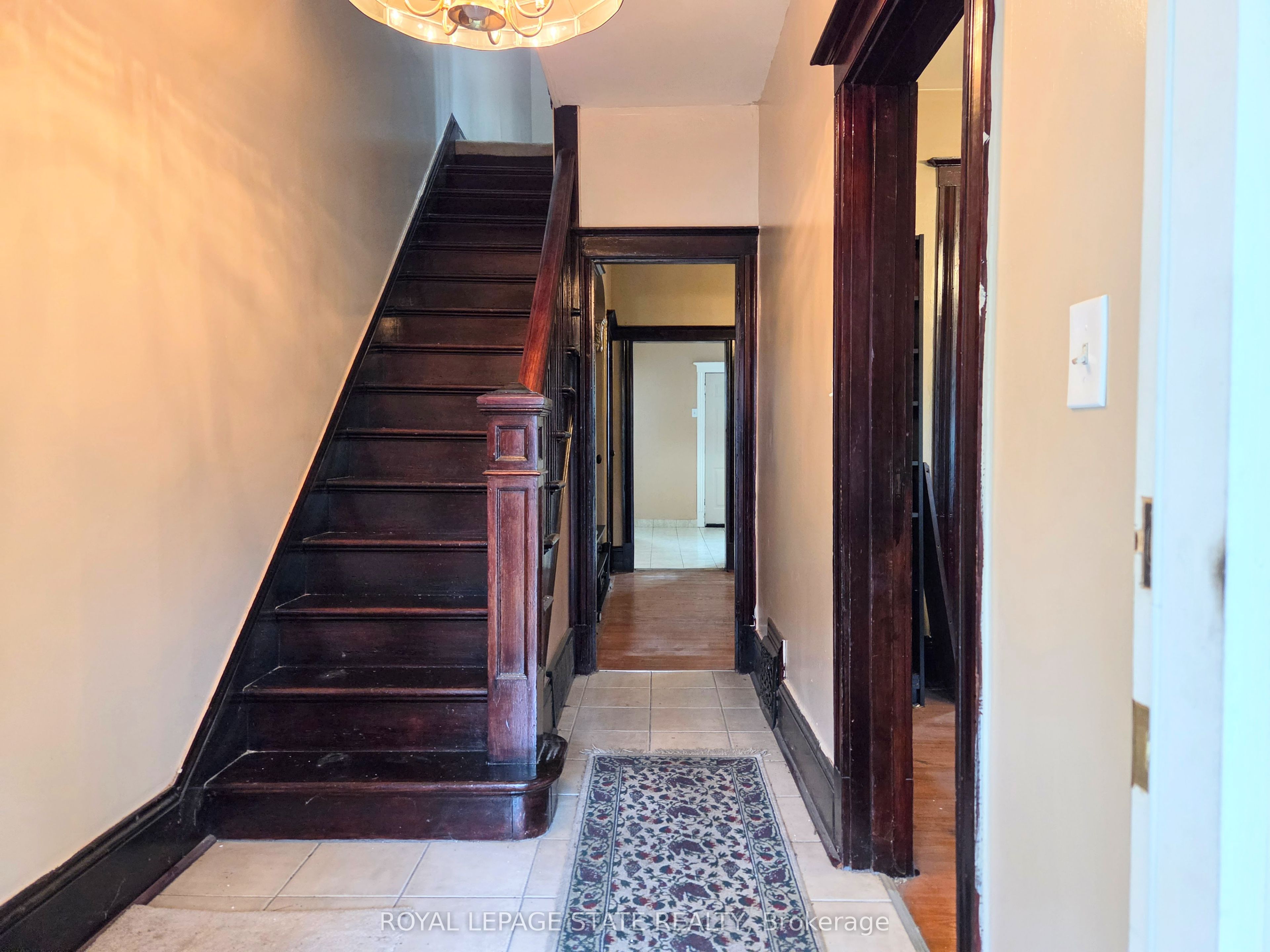 72 Emerald Street N, Hamilton, ON L8L 5K3 photo 4