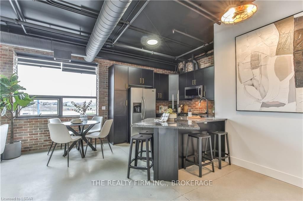 1712 HYDE PARK Road, London North, ON N6H 5L7 photo 2