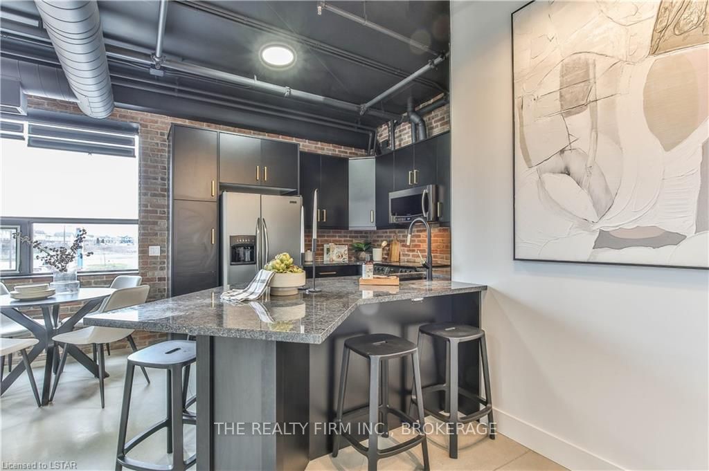 1712 HYDE PARK Road, London North, ON N6H 5L7 photo 3