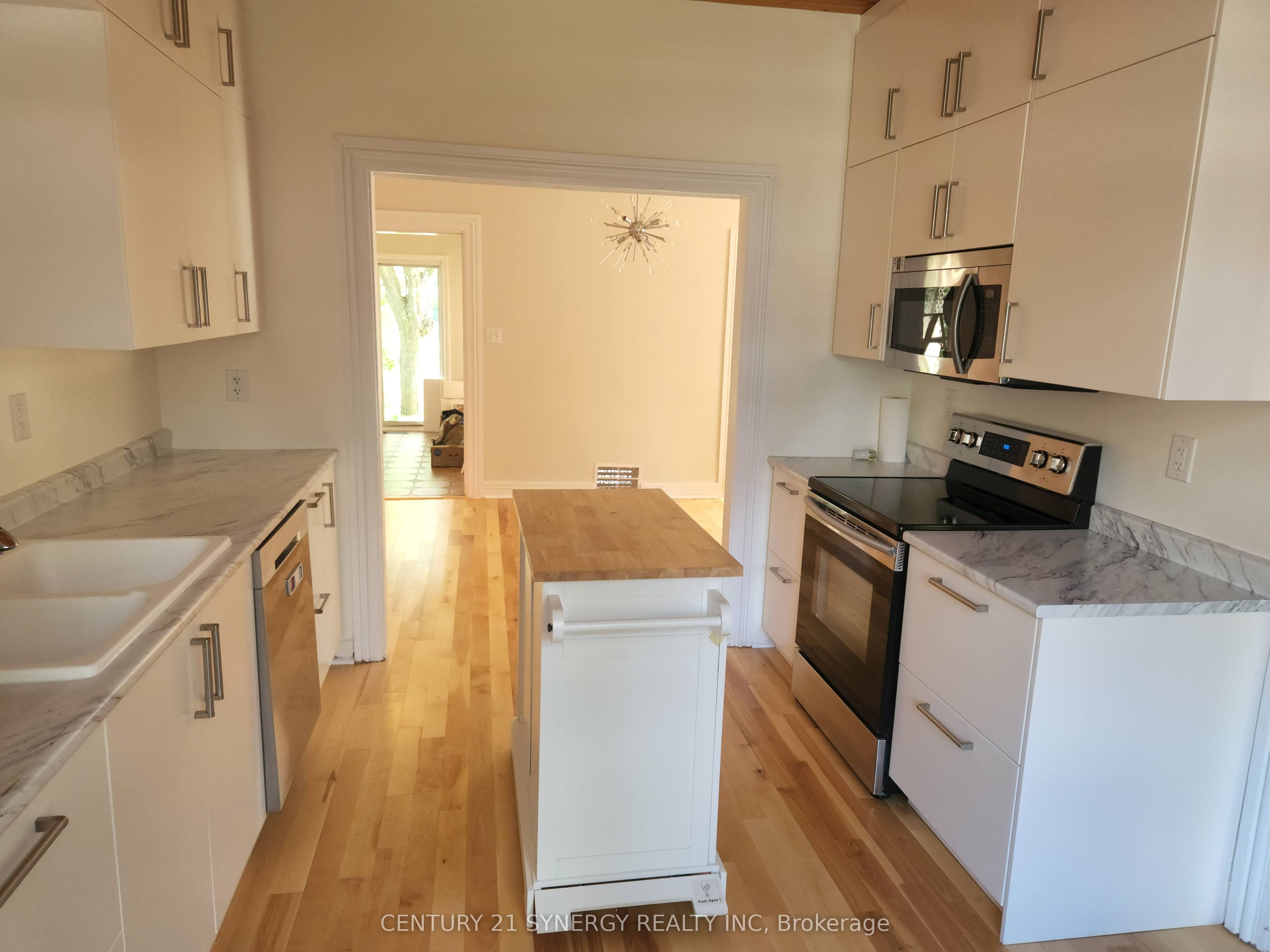 18 Wilton Crescent, Glebe - Ottawa East and Area, ON K1S 2T5 photo 2