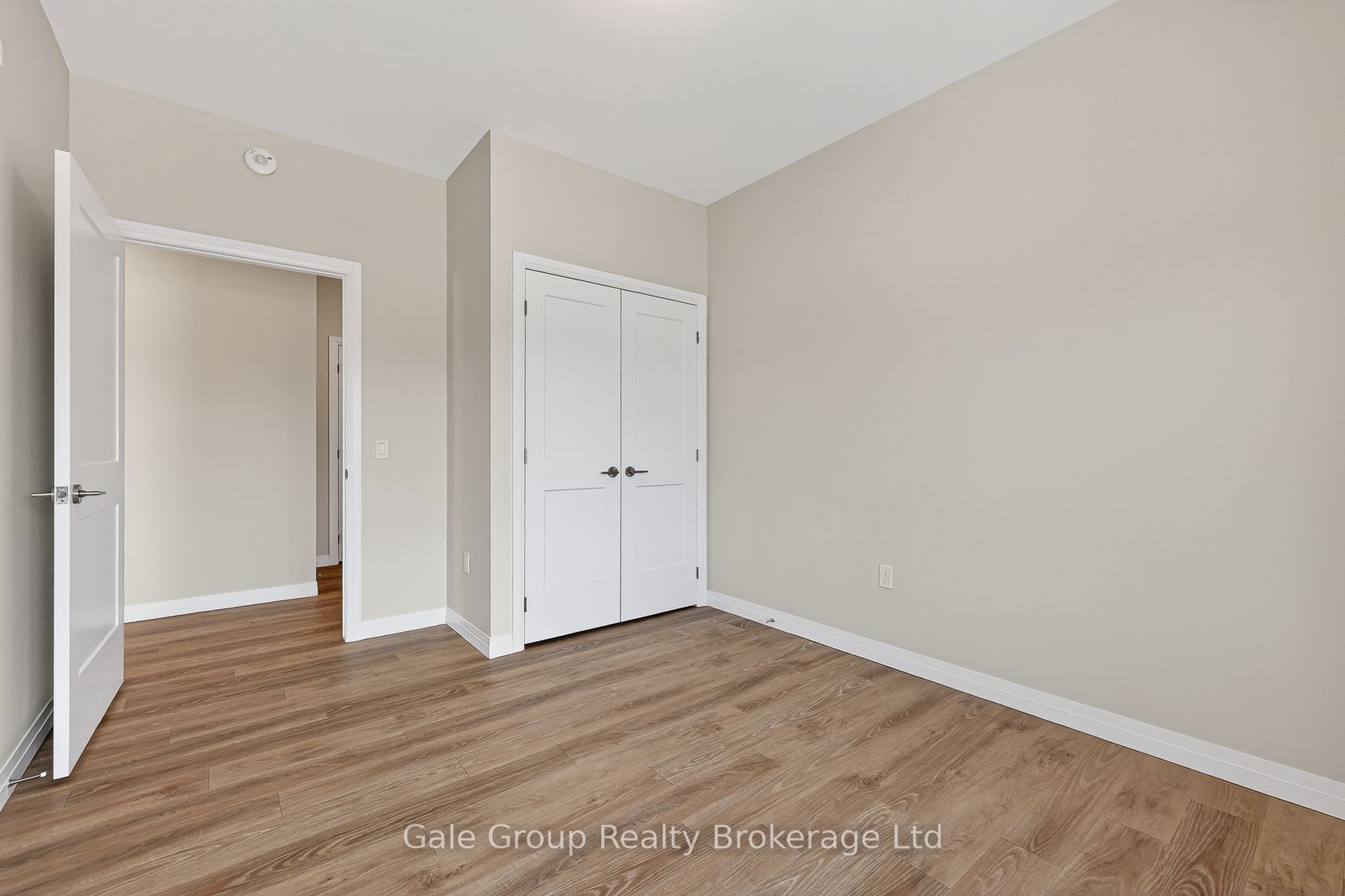 785 Southwood Way 301, Woodstock, ON N4V 1G5 photo 4