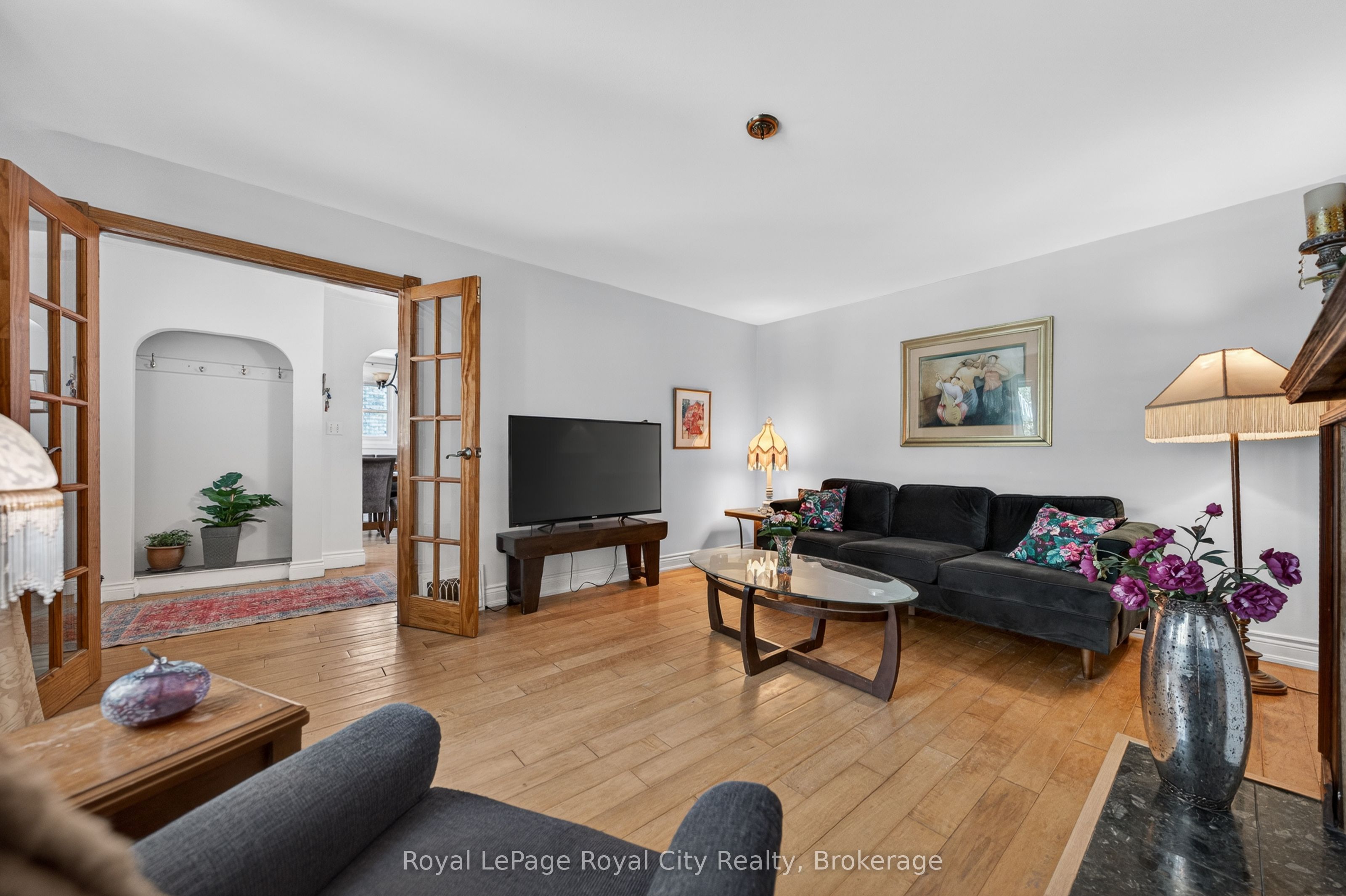157 Grange Street, Guelph, ON N1E 2V7 photo 5