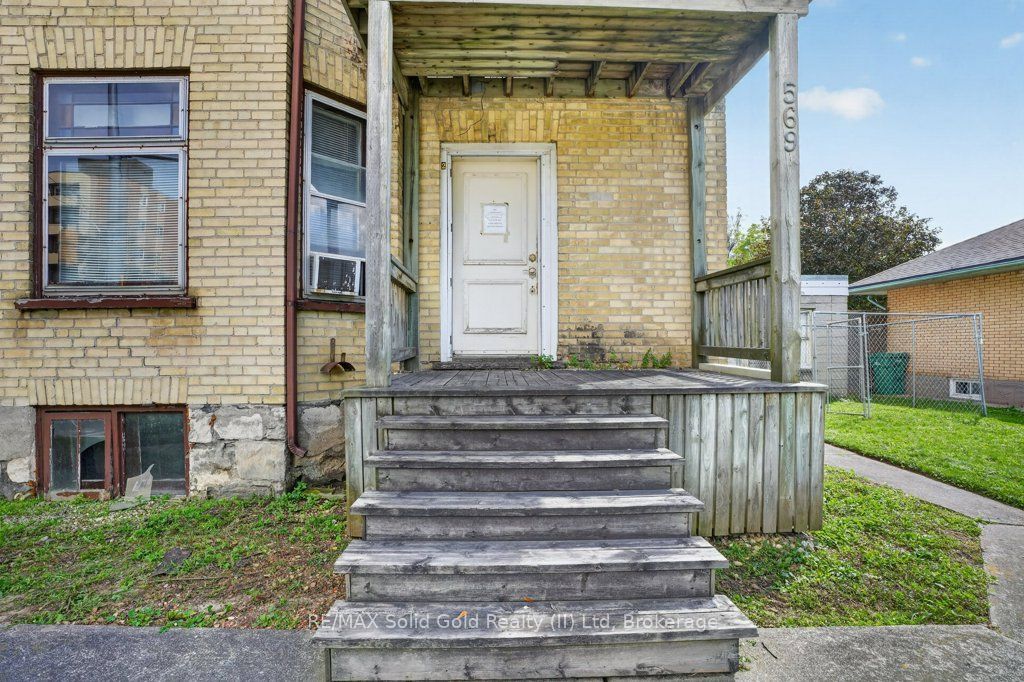 569 Frederick Street, Kitchener, ON N2B 2A7 photo 4