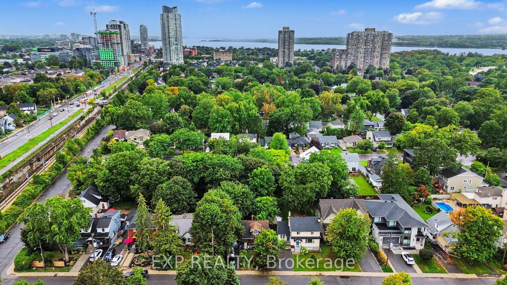 252 Cowley Avenue, Tunneys Pasture and Ottawa West, ON K1Y 0H1 photo 5