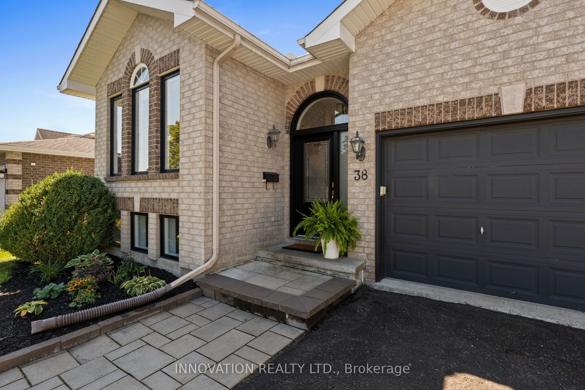 38 Steggall Crescent, Stittsville - Munster - Richmond, ON K2S 1S4 photo 3