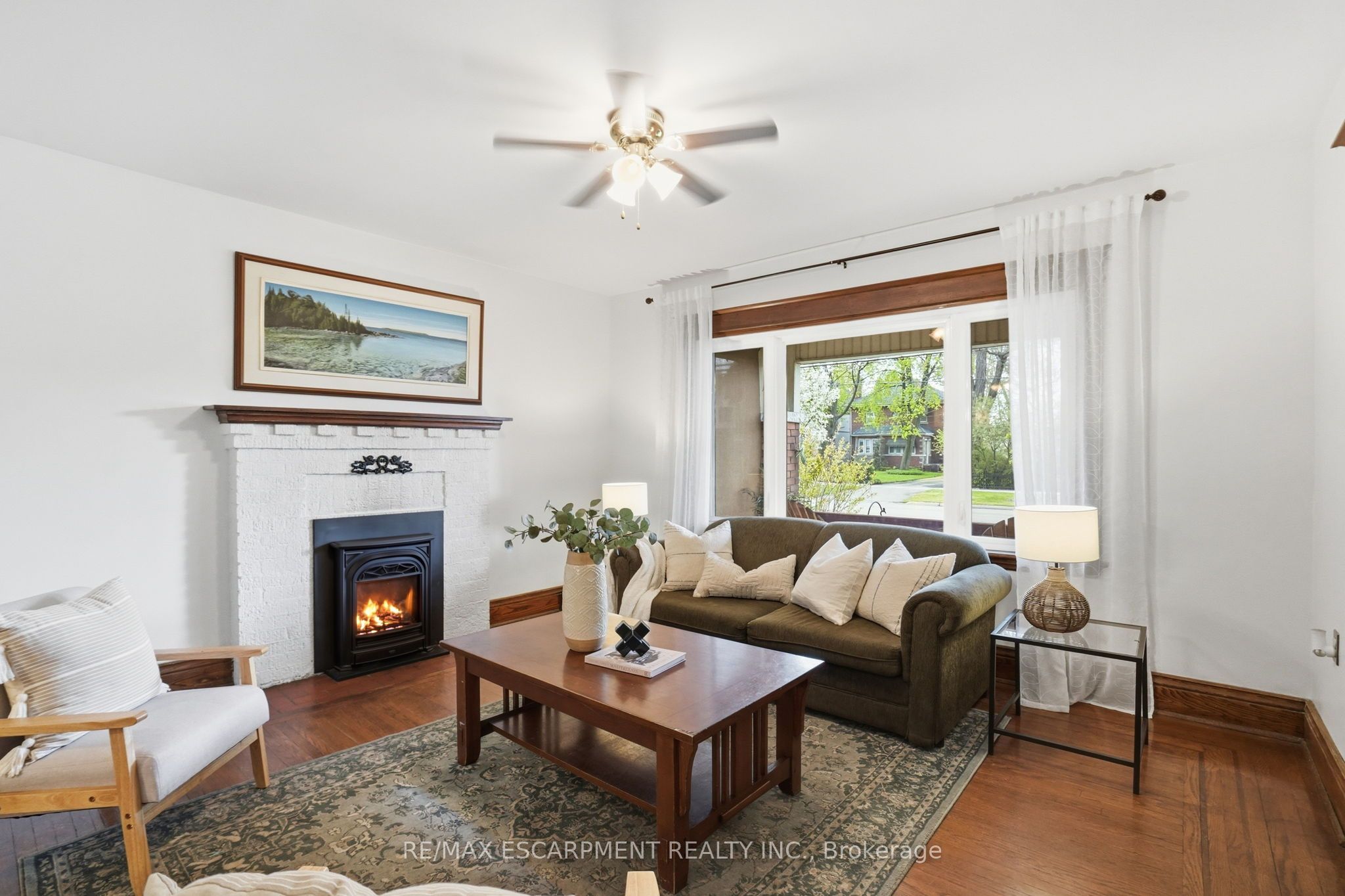 230 Beach Boulevard, Hamilton, ON L8H 6W1 photo 3