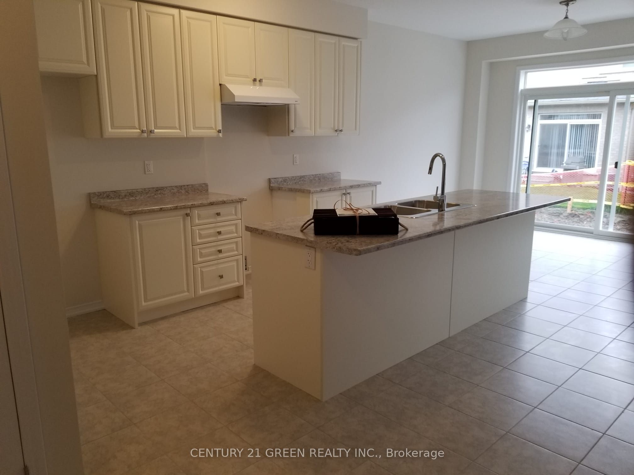 28 Sara Drive, Thorold, ON L3B 0G4 photo 5