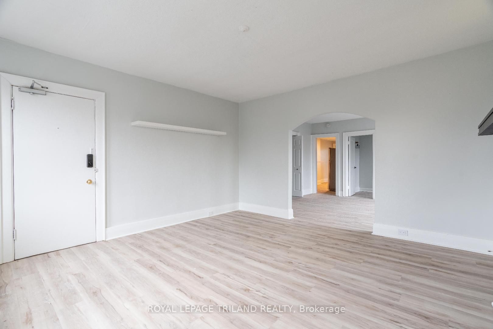 425 Mckenzie Avenue 3, London South, ON N6C 1V5 photo 3