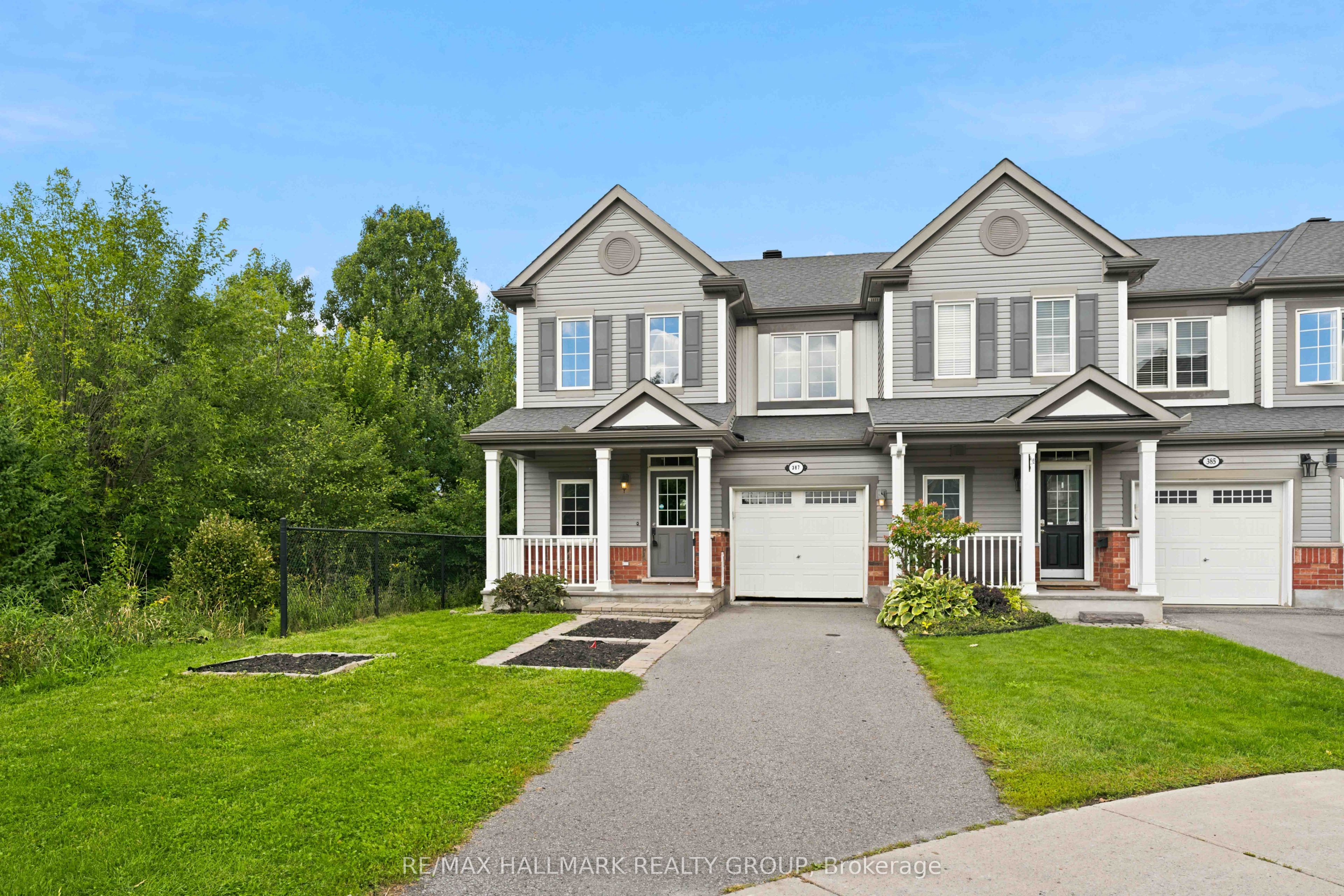 387 Sweet Grass Circle, Barrhaven, ON K2J 5W9