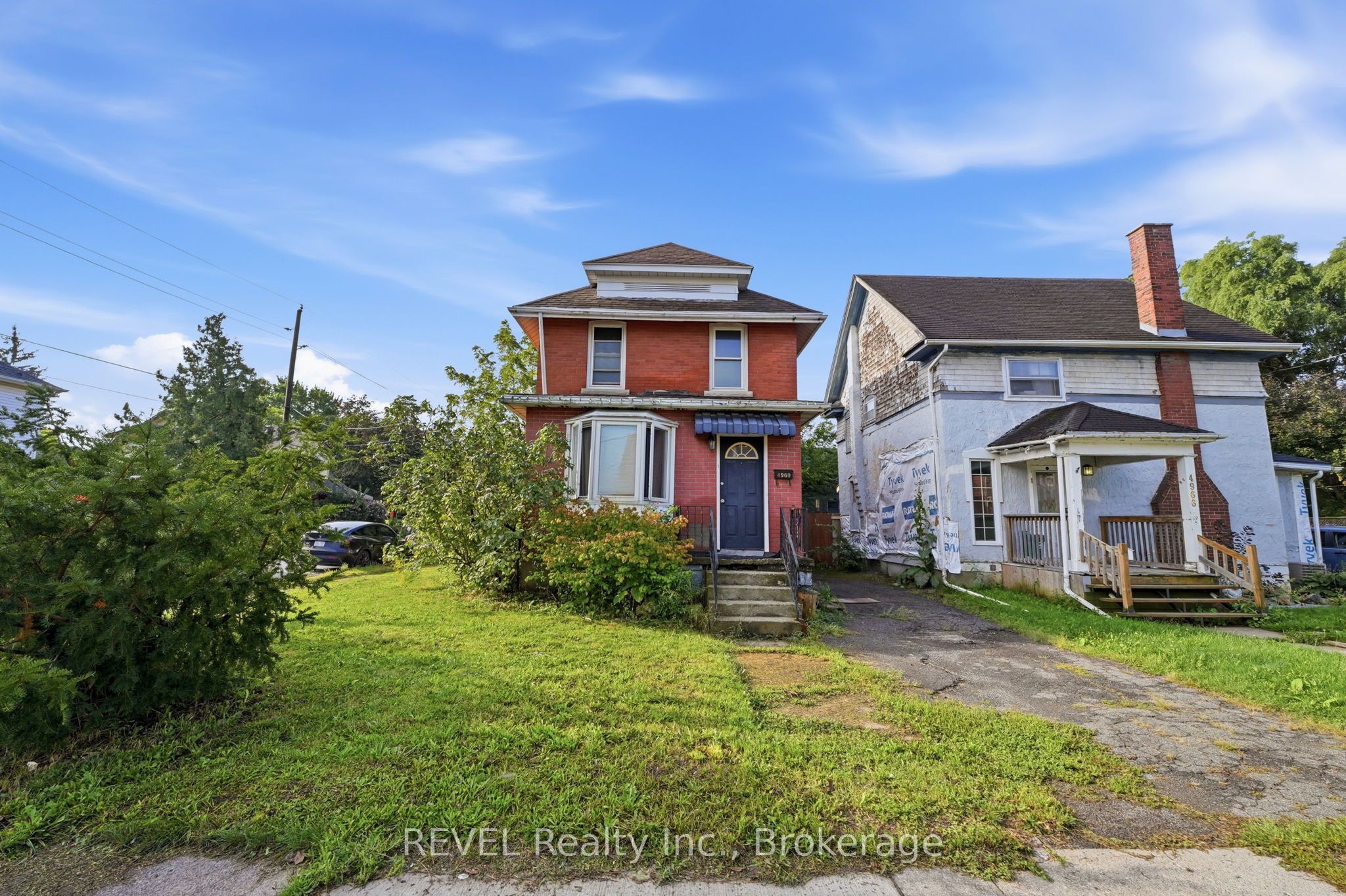 4960 Willmott Street, Niagara Falls, ON L2E 1Z8