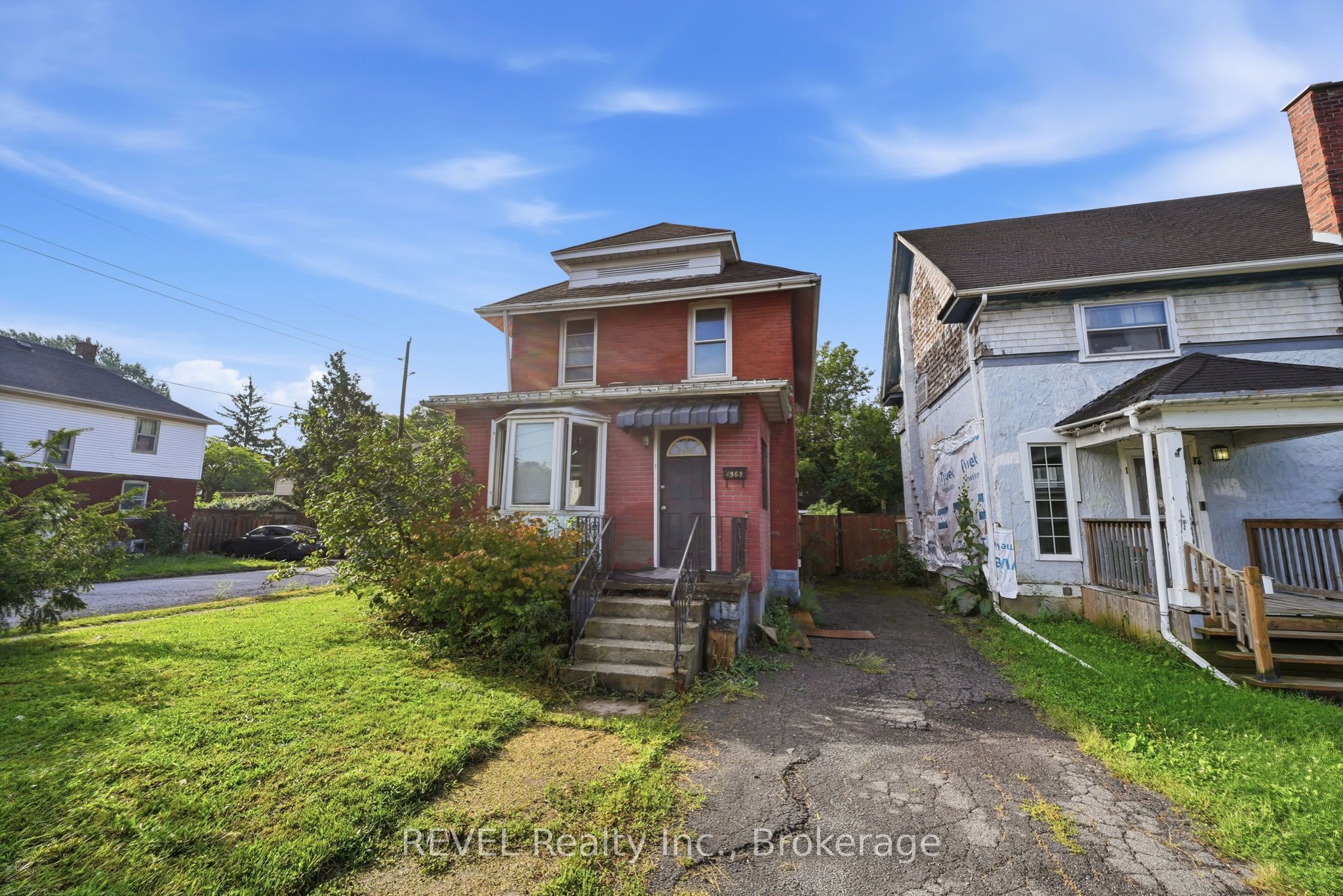 4960 Willmott Street, Niagara Falls, ON L2E 1Z8 photo 2