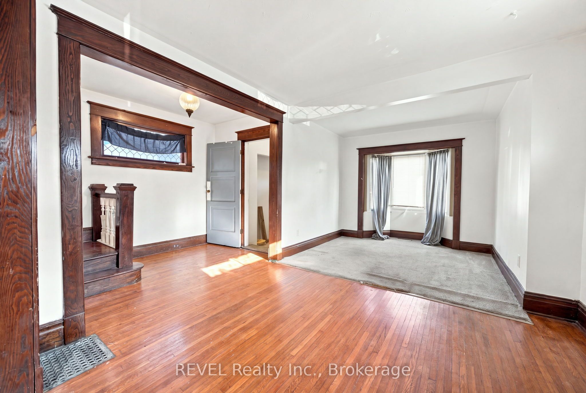 4960 Willmott Street, Niagara Falls, ON L2E 1Z8 photo 5