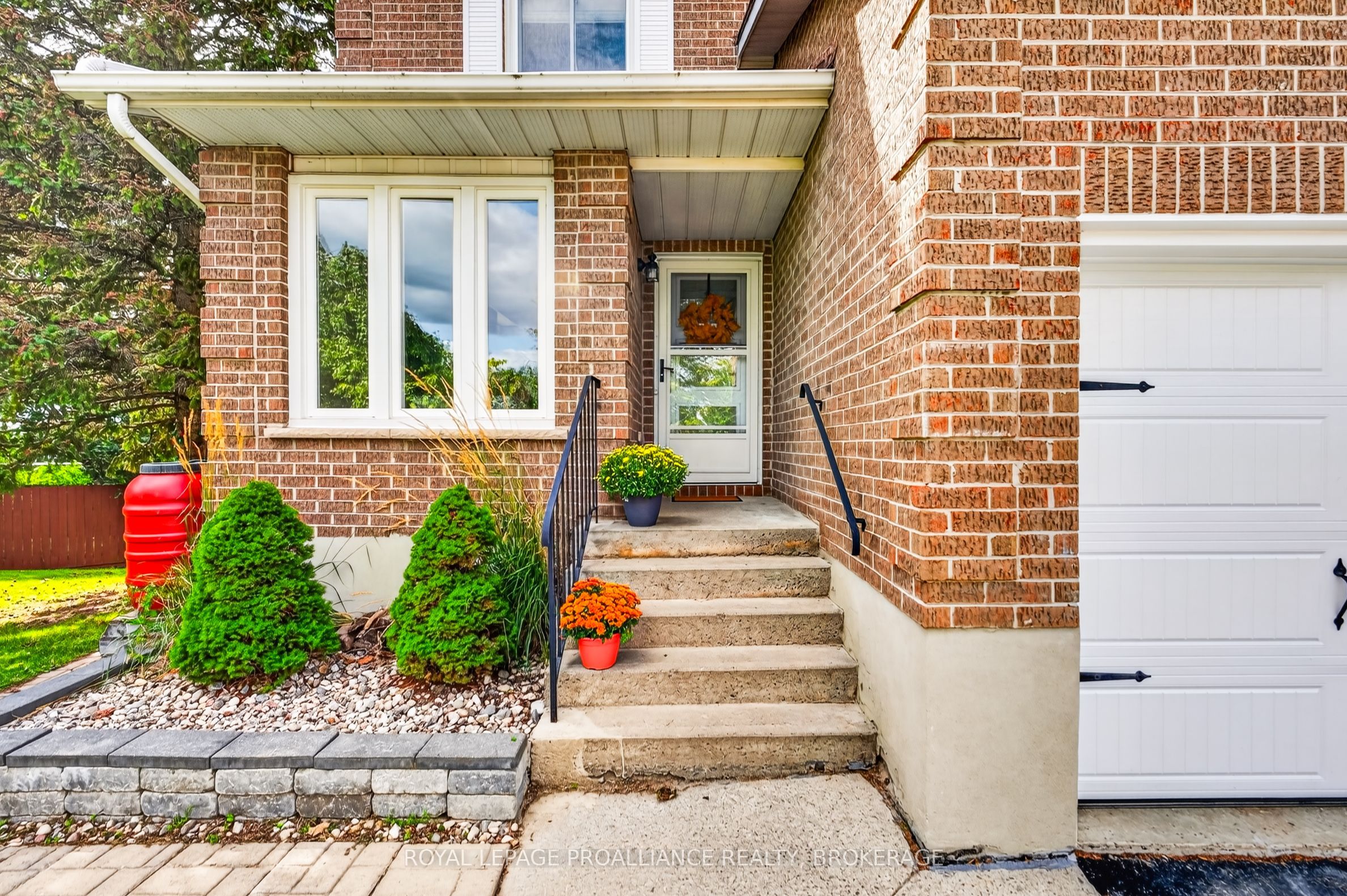 600 Whistler Terrace, Kingston, ON K7M 8K4 photo 2