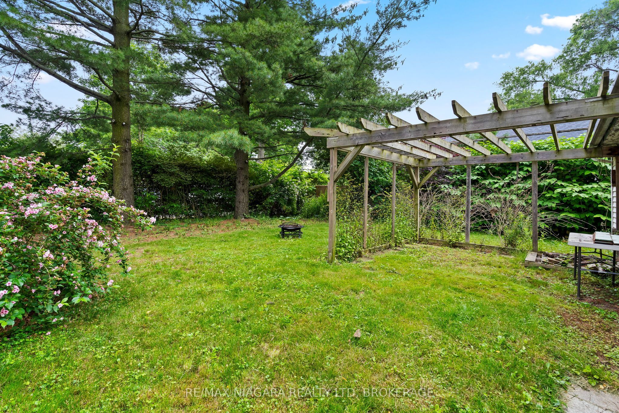 475 Butler Street, Niagara-on-the-Lake, ON L0S 1J0 photo 2