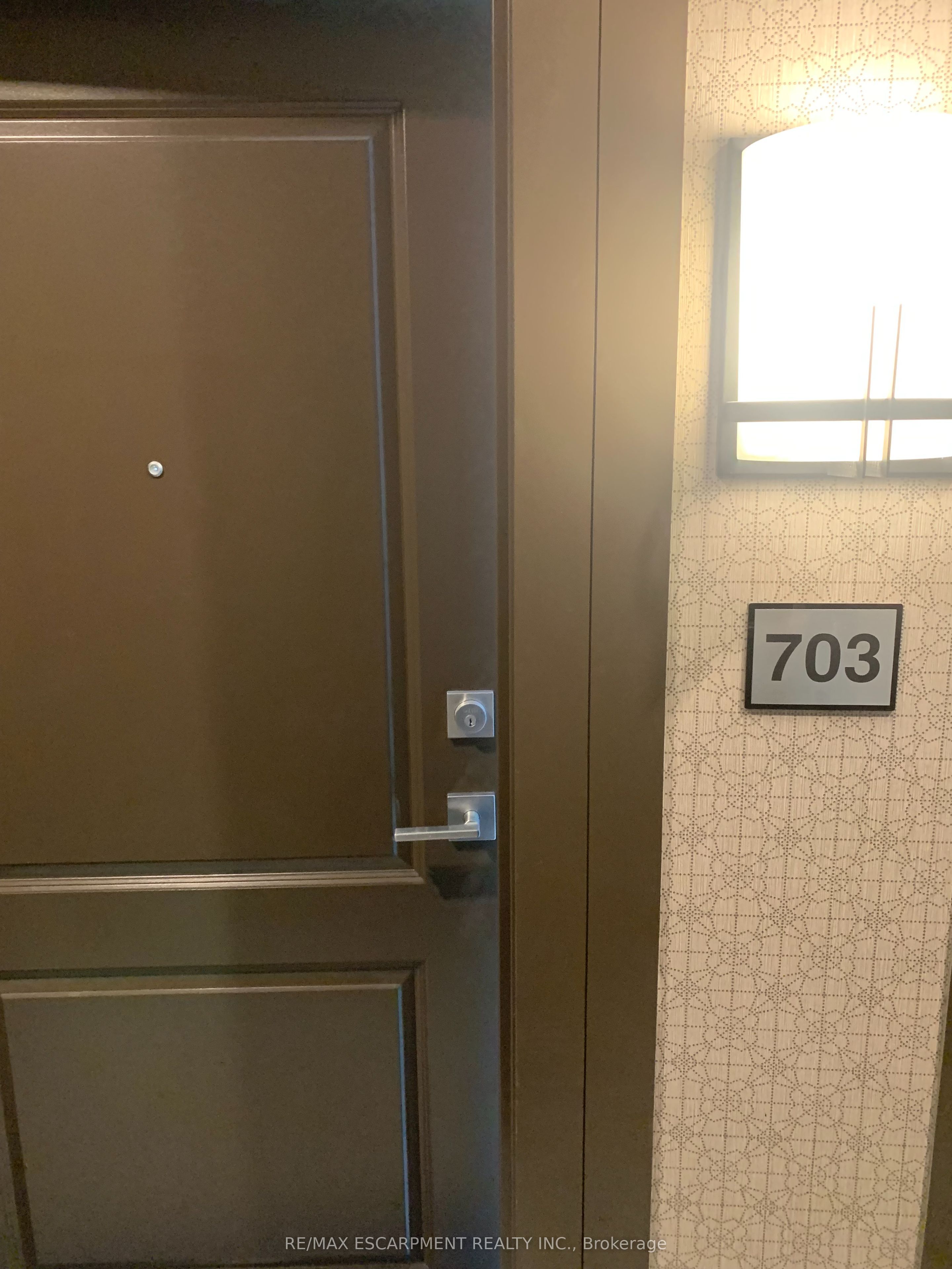 450 Dundas Street E 703, Hamilton, ON L0R 2H4 photo 3