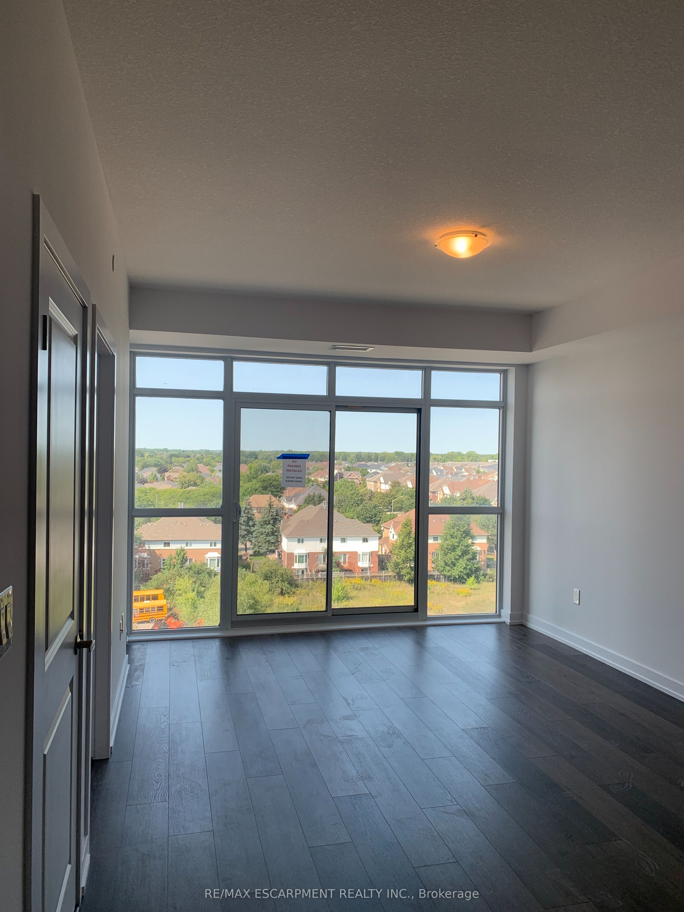 450 Dundas Street E 703, Hamilton, ON L0R 2H4 photo 4