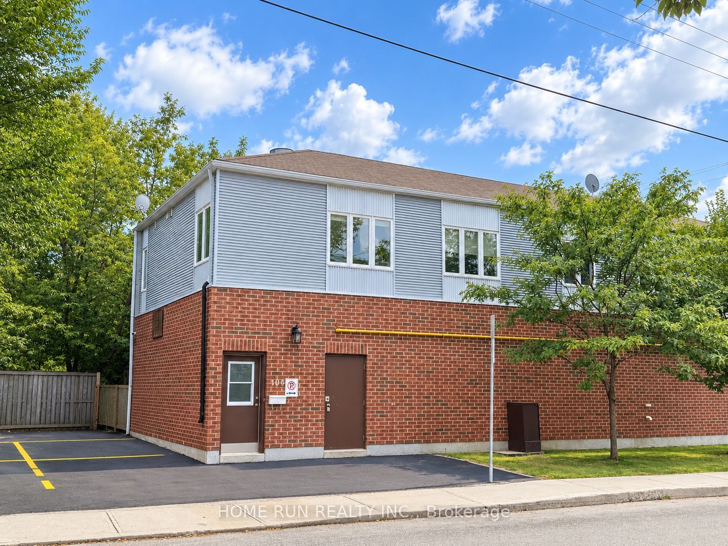 100 Blackburn Avenue, Lower Town - Sandy Hill, ON K1N 8A7