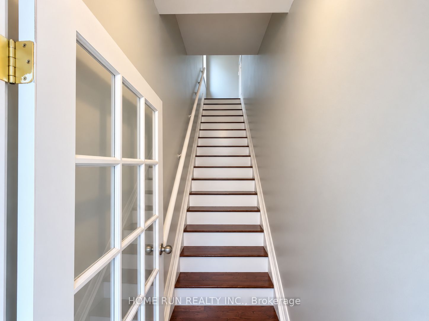 100 Blackburn Avenue, Lower Town - Sandy Hill, ON K1N 8A7 photo 2