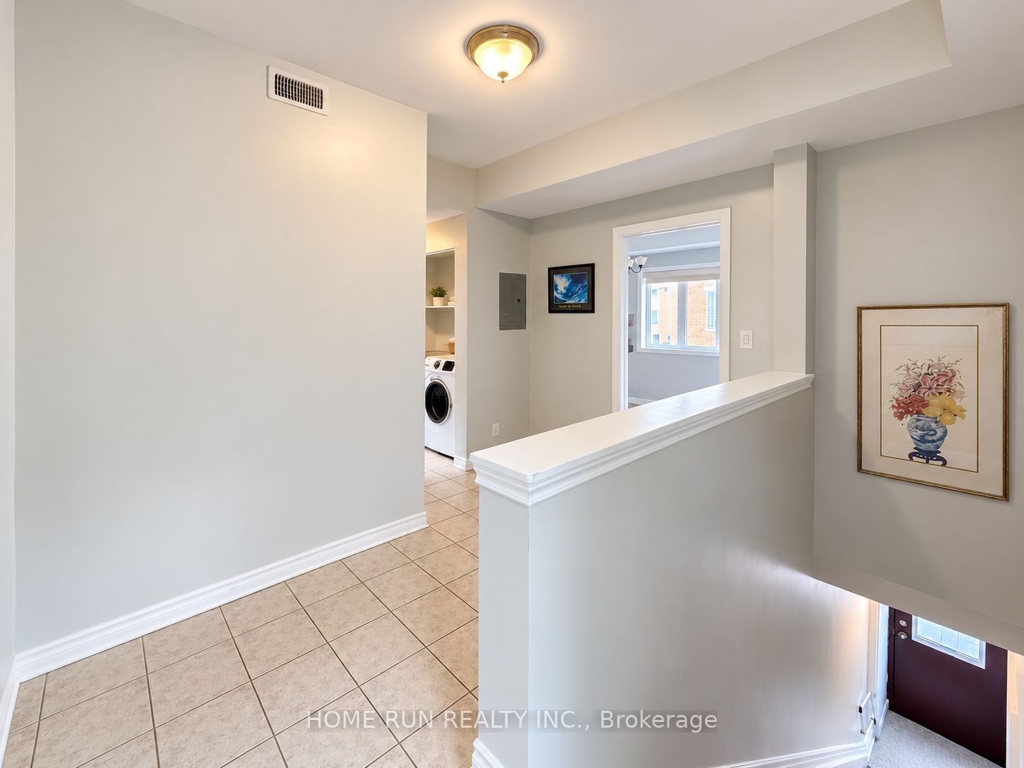 100 Blackburn Avenue, Lower Town - Sandy Hill, ON K1N 8A7 photo 3