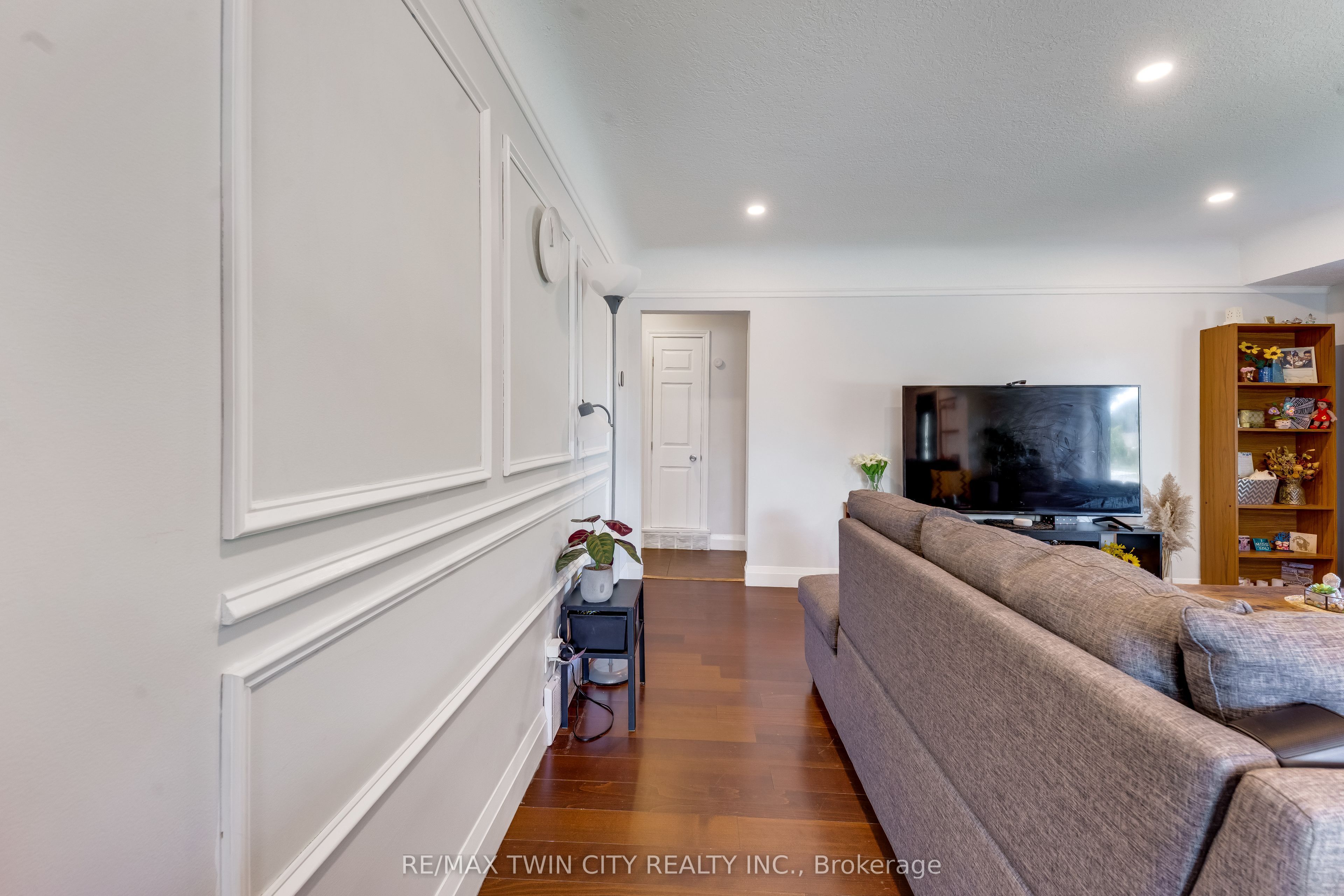 169 Bruce Street, Kitchener, ON N2B 1Z2 photo 5