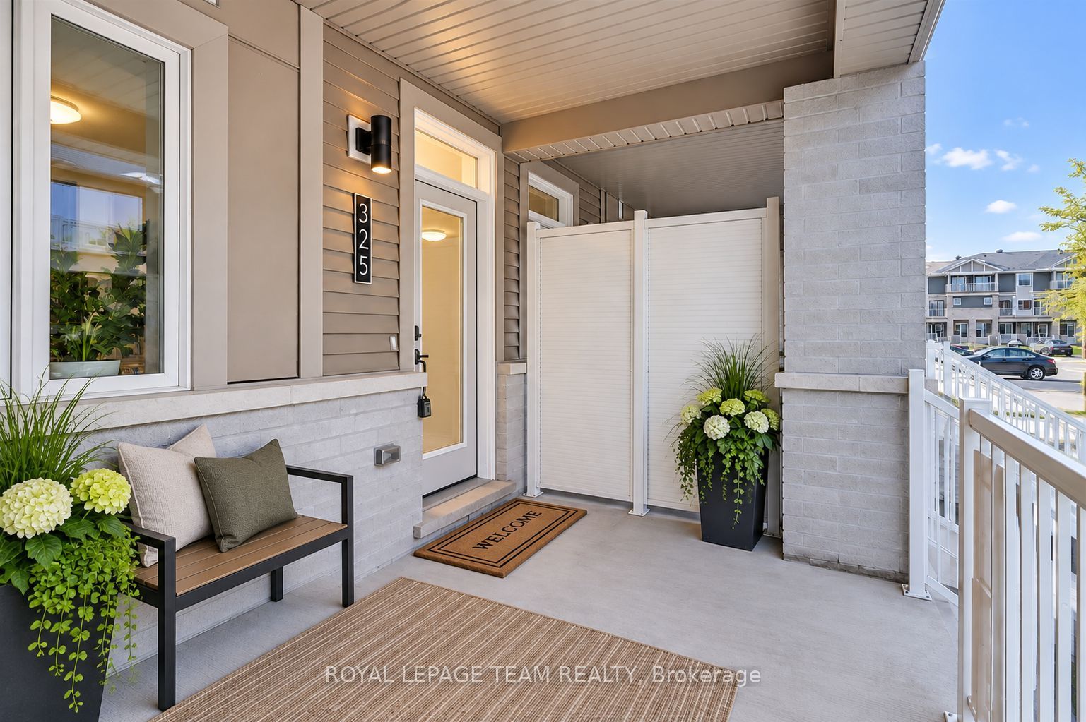 325 Olivenite Private, Barrhaven, ON K2J 7J4 photo 3