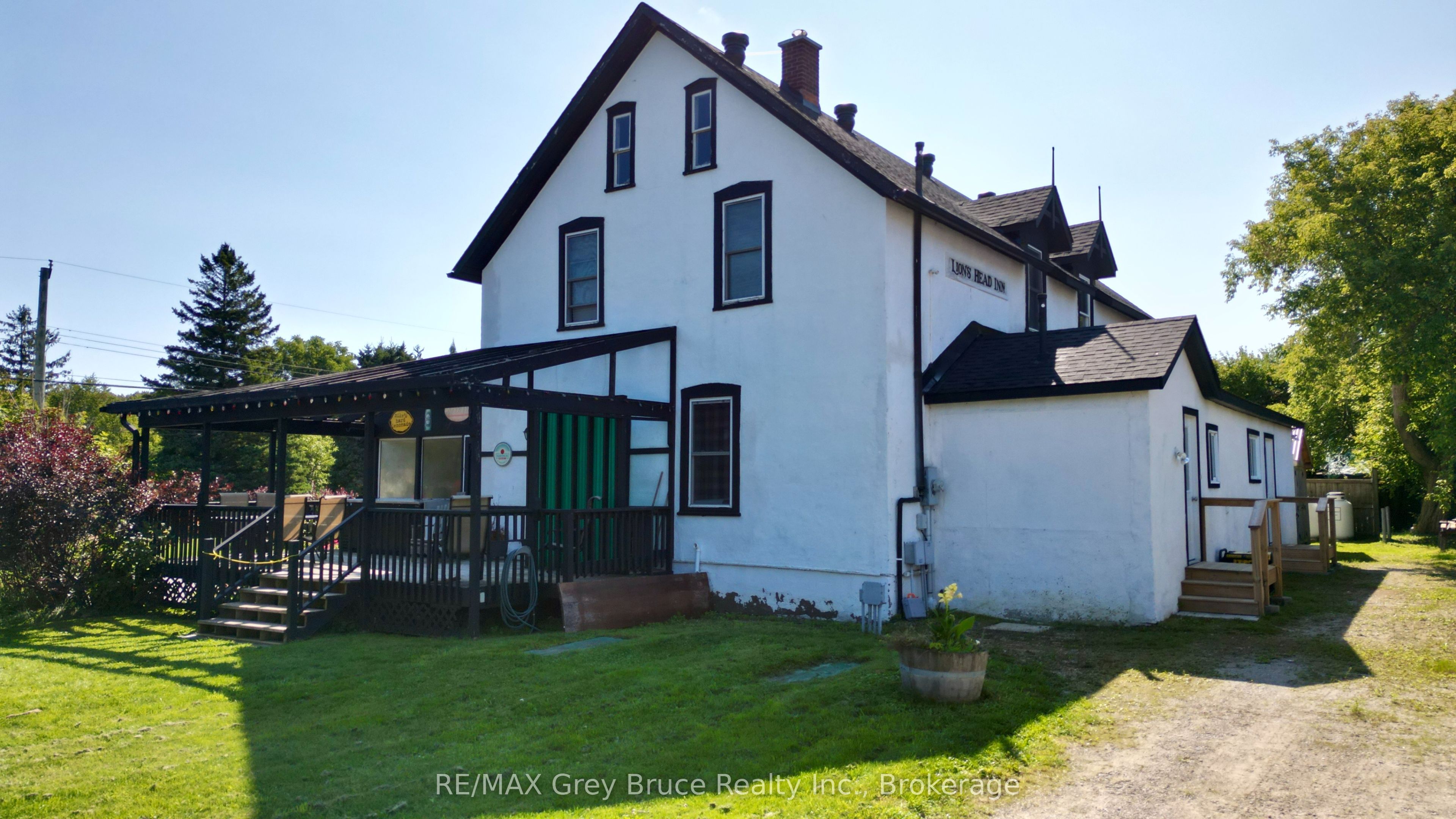 8 Helen Street, Northern Bruce Peninsula, ON N0H 1W0 photo 4