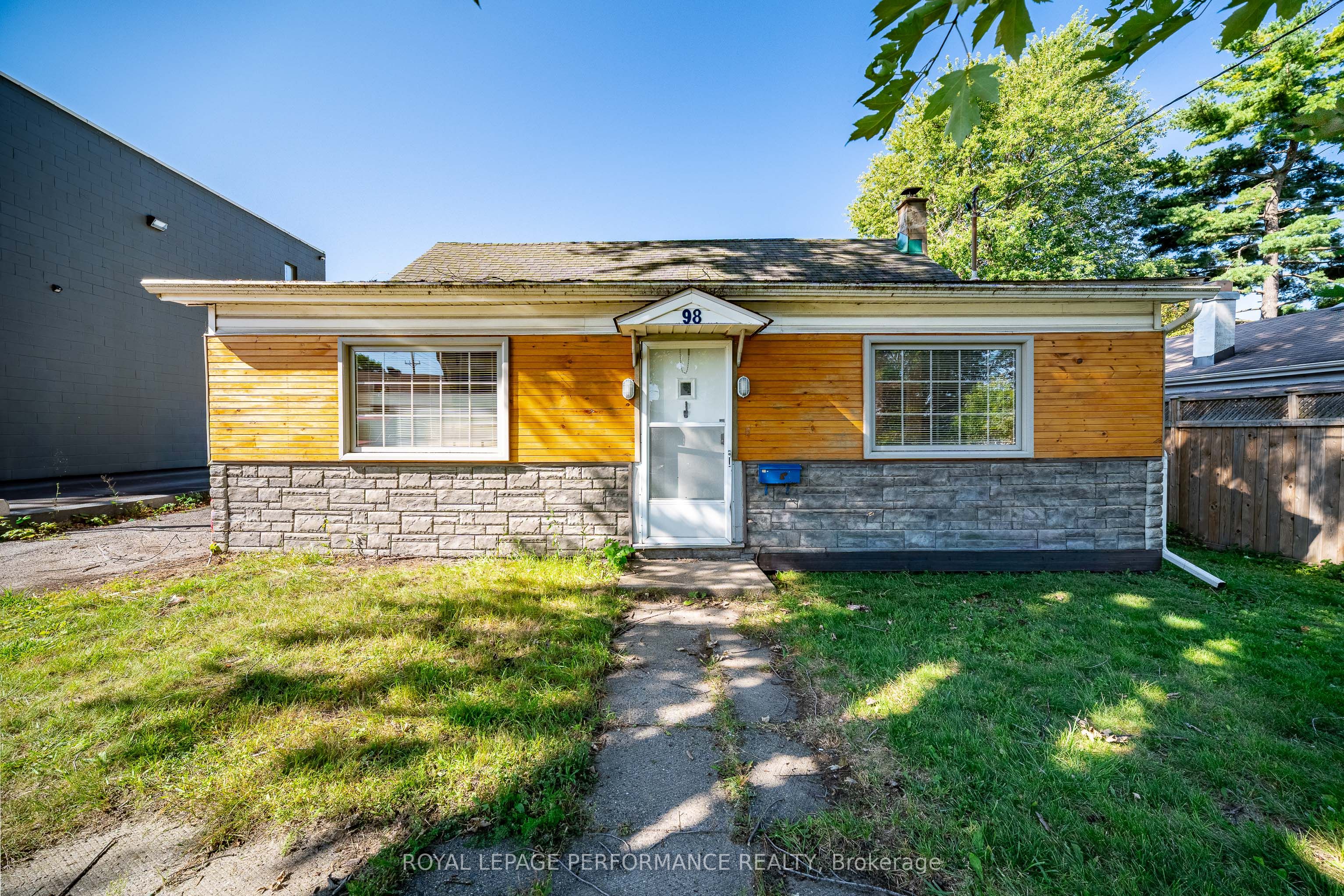 98 Boyce Avenue, Britannia - Lincoln Heights and Area, ON K2B 6J2 photo 3