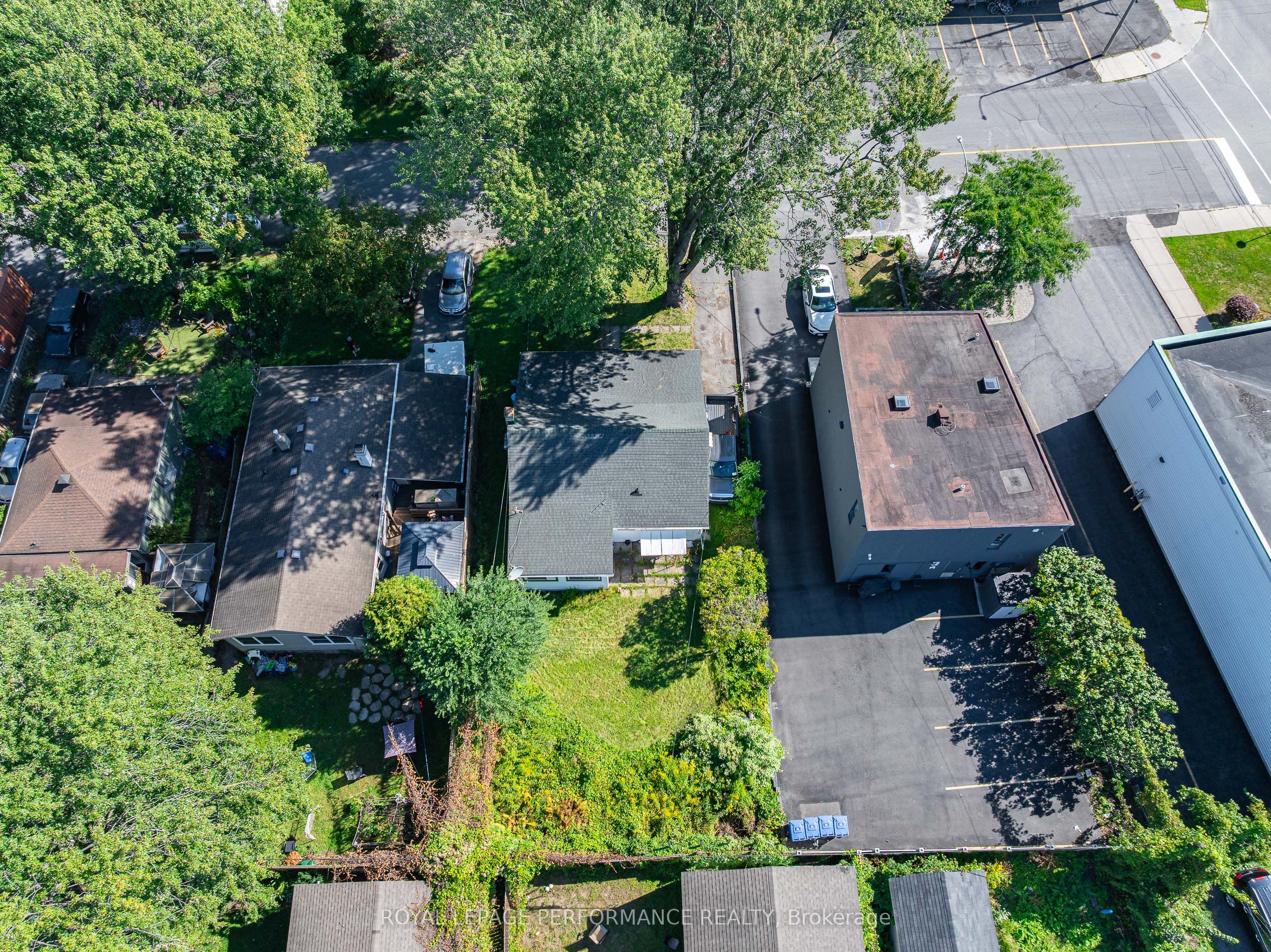 98 Boyce Avenue, Britannia - Lincoln Heights and Area, ON K2B 6J2 photo 4