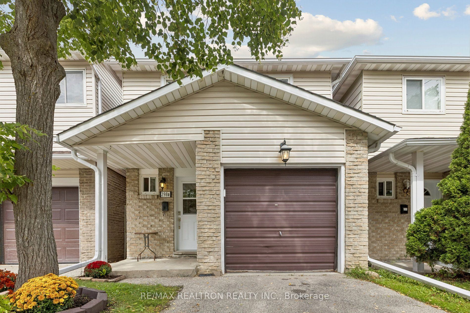 298D Bluevale Street N, Waterloo, ON N2J 4G3 photo 2