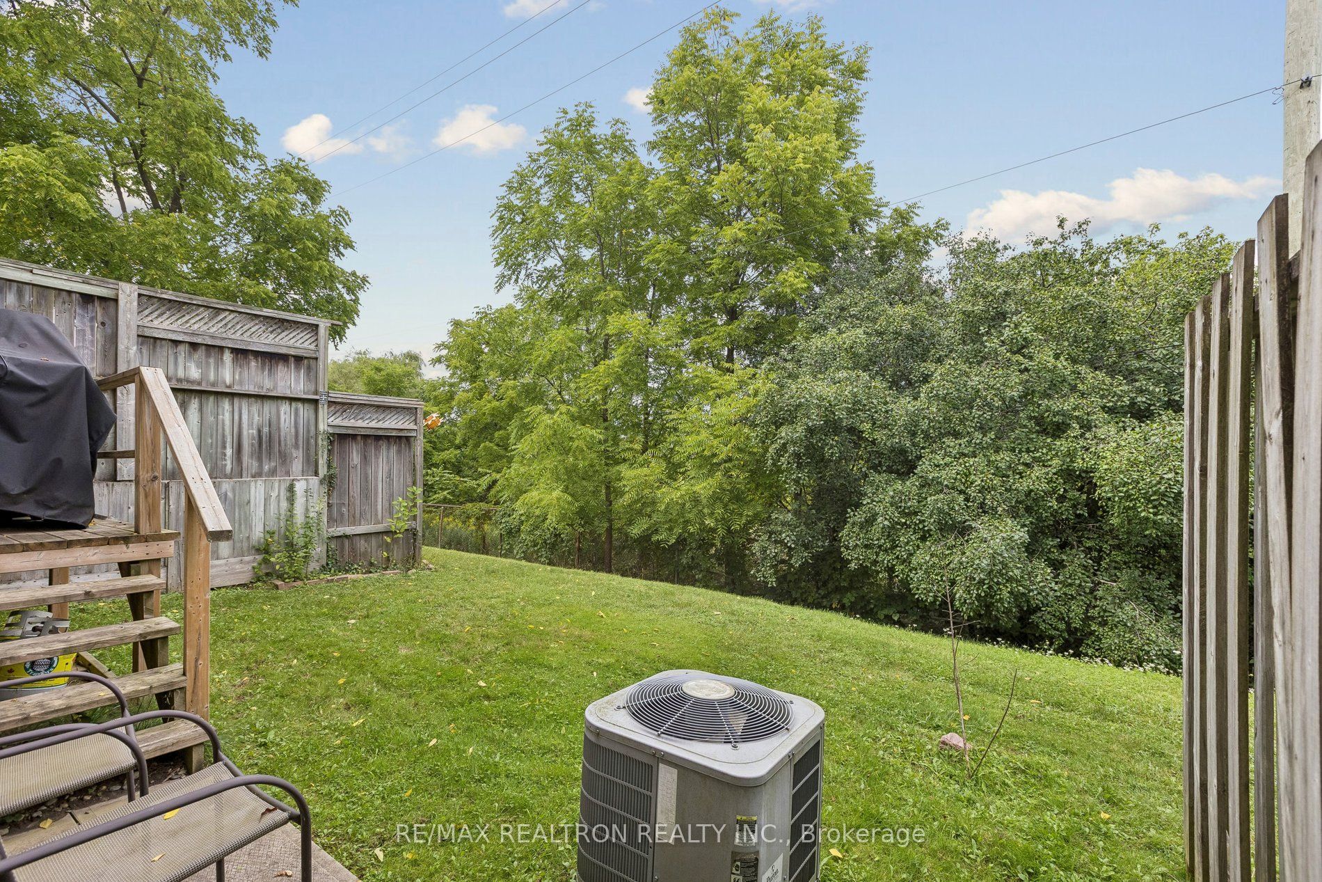 298D Bluevale Street N, Waterloo, ON N2J 4G3 photo 4