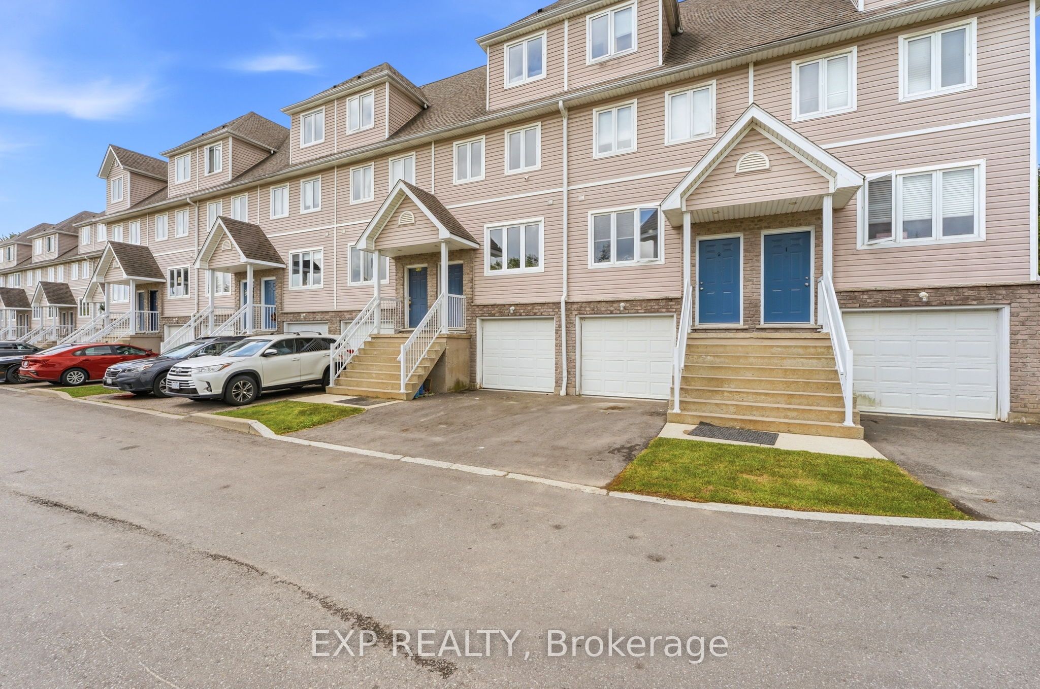 601 Columbia Forest Boulevard 3, Waterloo, ON N2V 2K7 photo 4