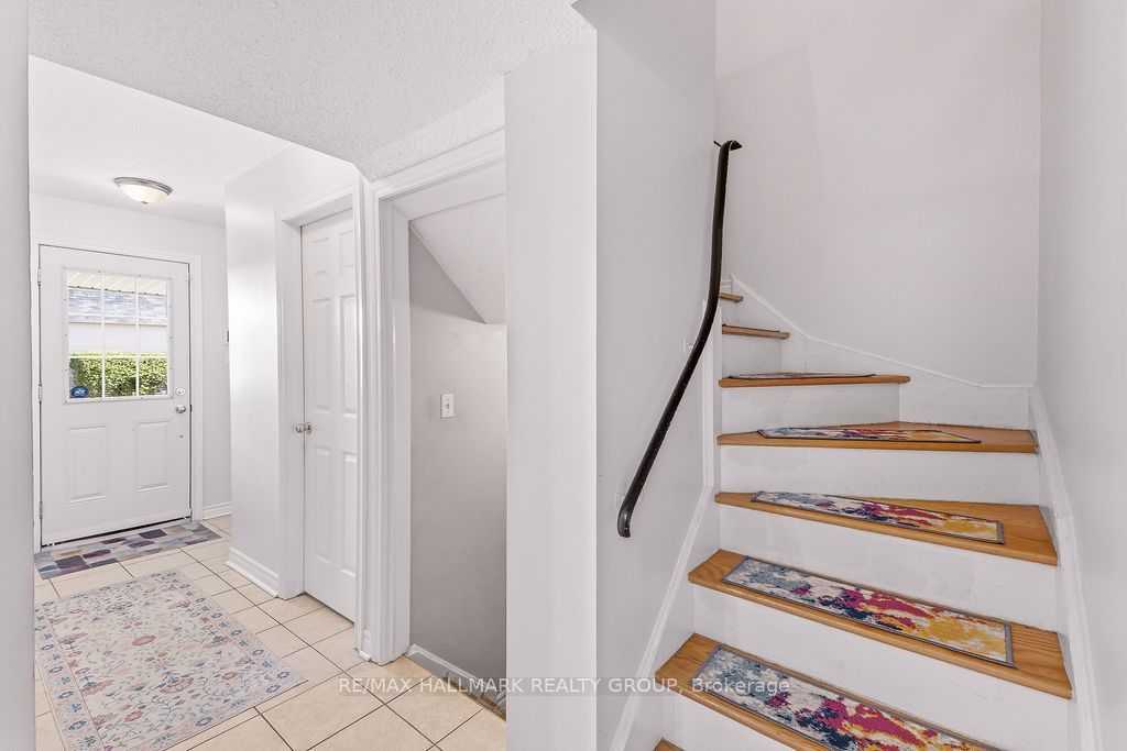 295 Beechgrove Avenue, Westboro - Hampton Park, ON K1Z 6R4 photo 4