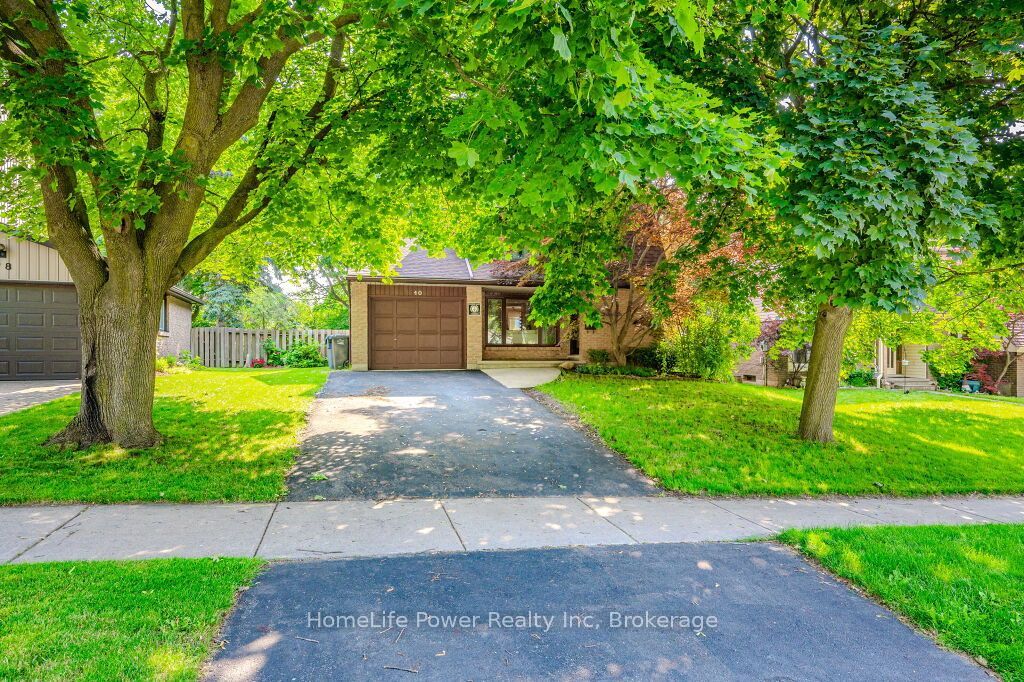 40 Ferman Drive, Guelph, ON N1H 7E1 photo 2