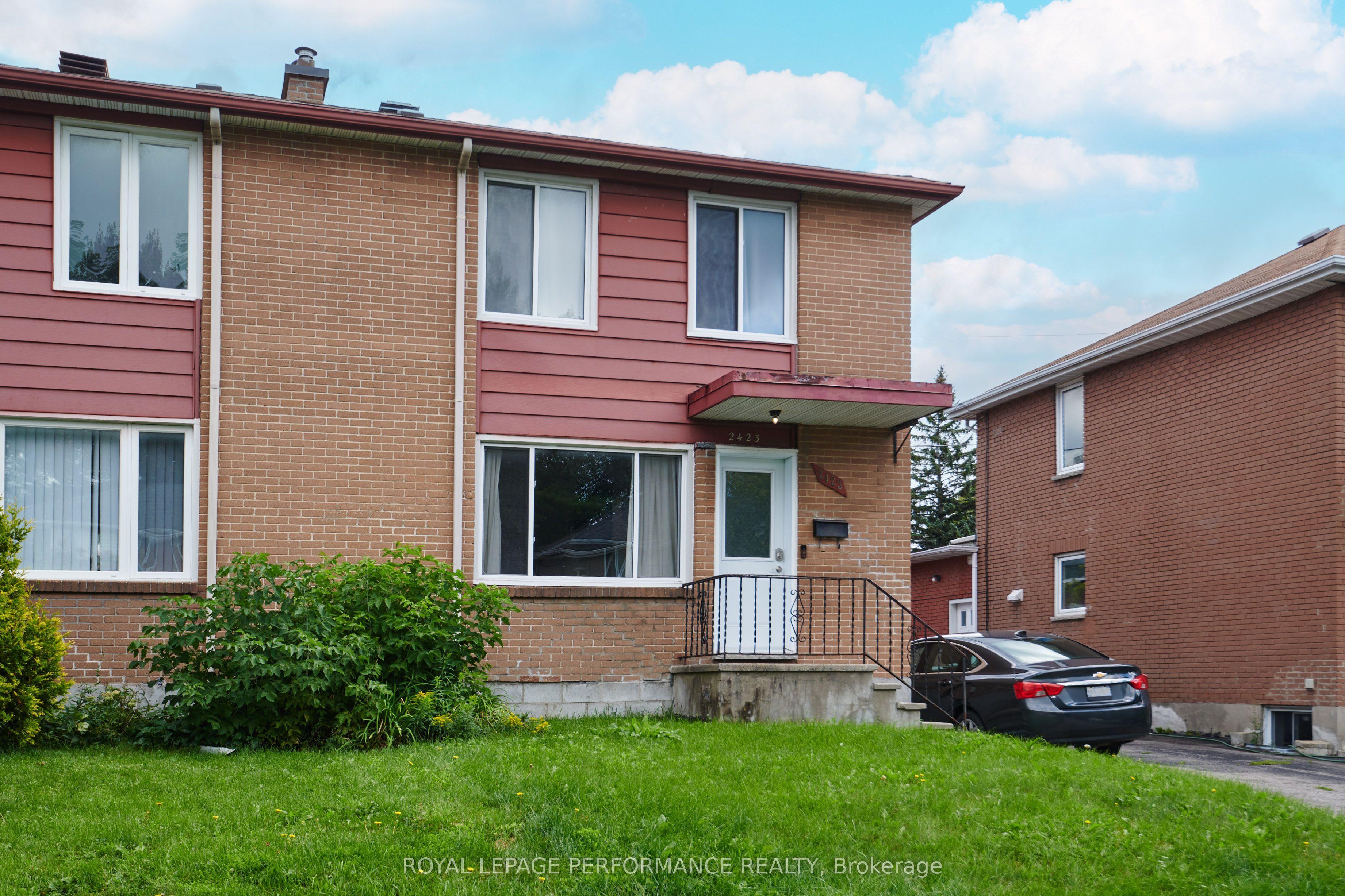 2423 Clementine Boulevard, Billings Bridge - Riverside Park and Area, ON K1V 8E1
