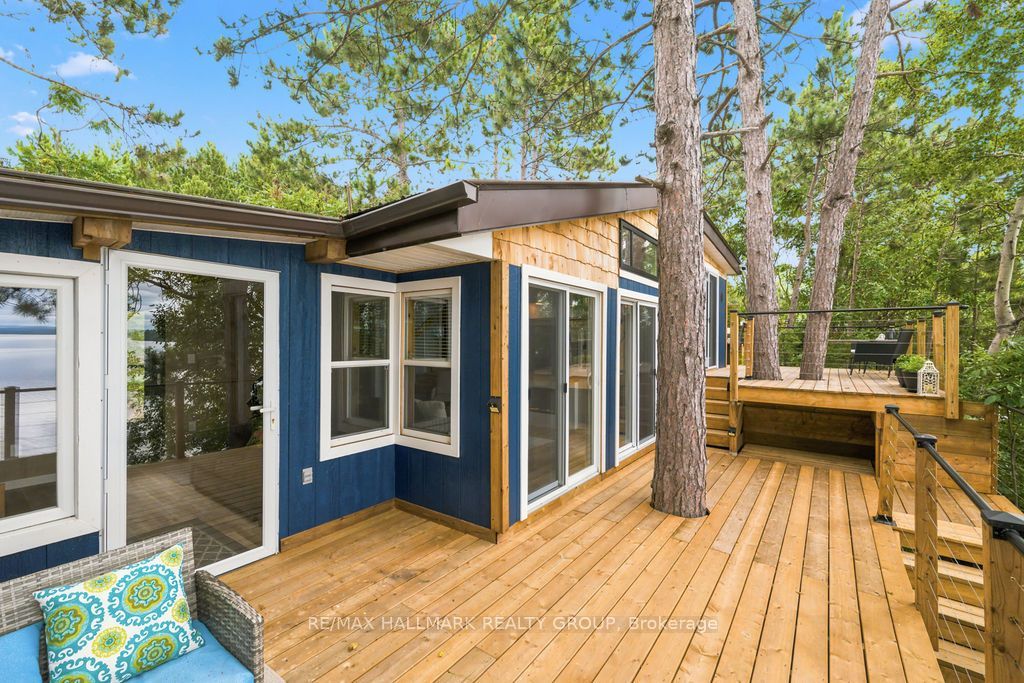 555 Island View Drive, North Algona Wilberforce, ON K0J 1X0