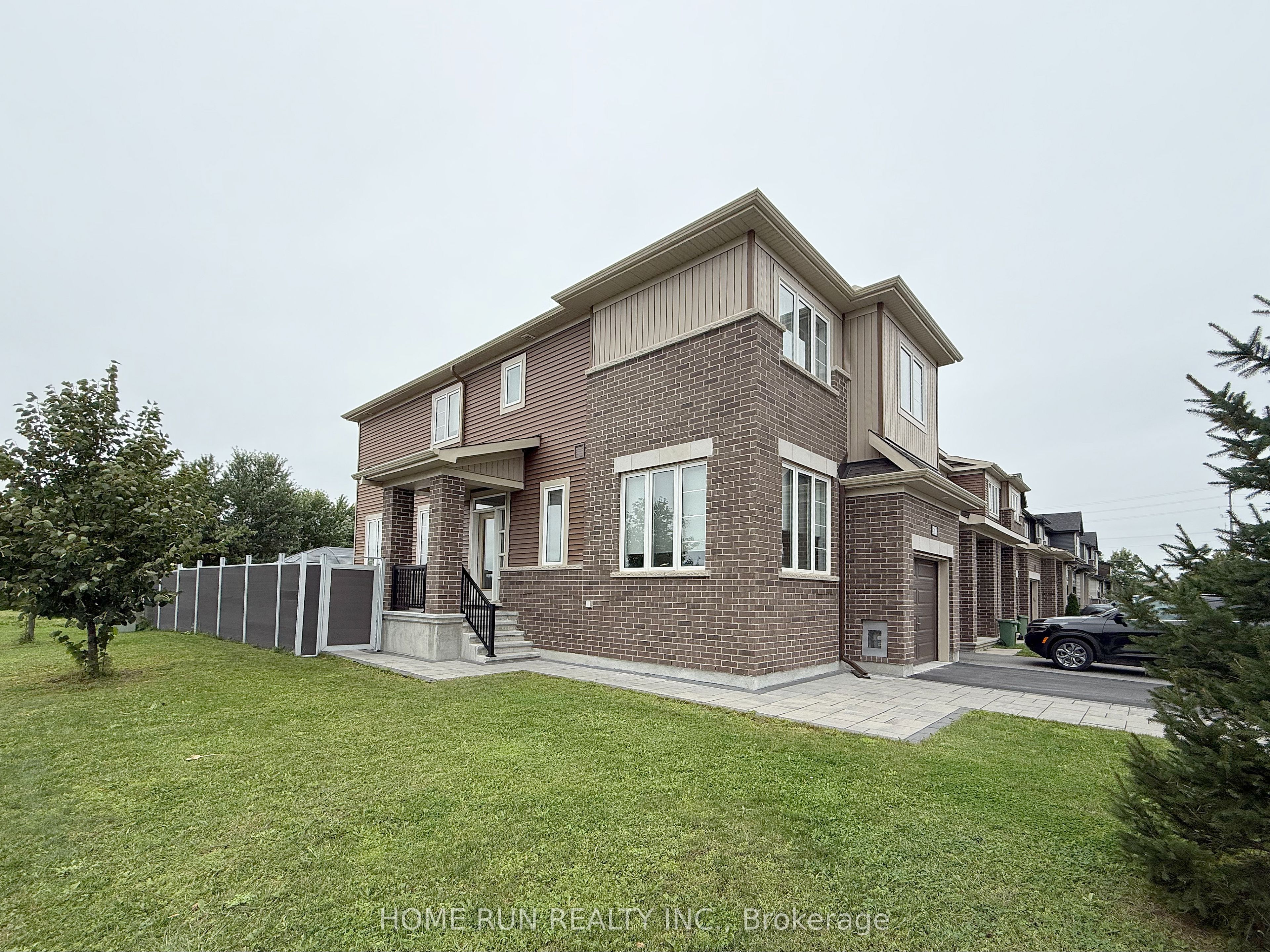 570 Clemency Crescent, Barrhaven, ON K2J 6R8 photo 2