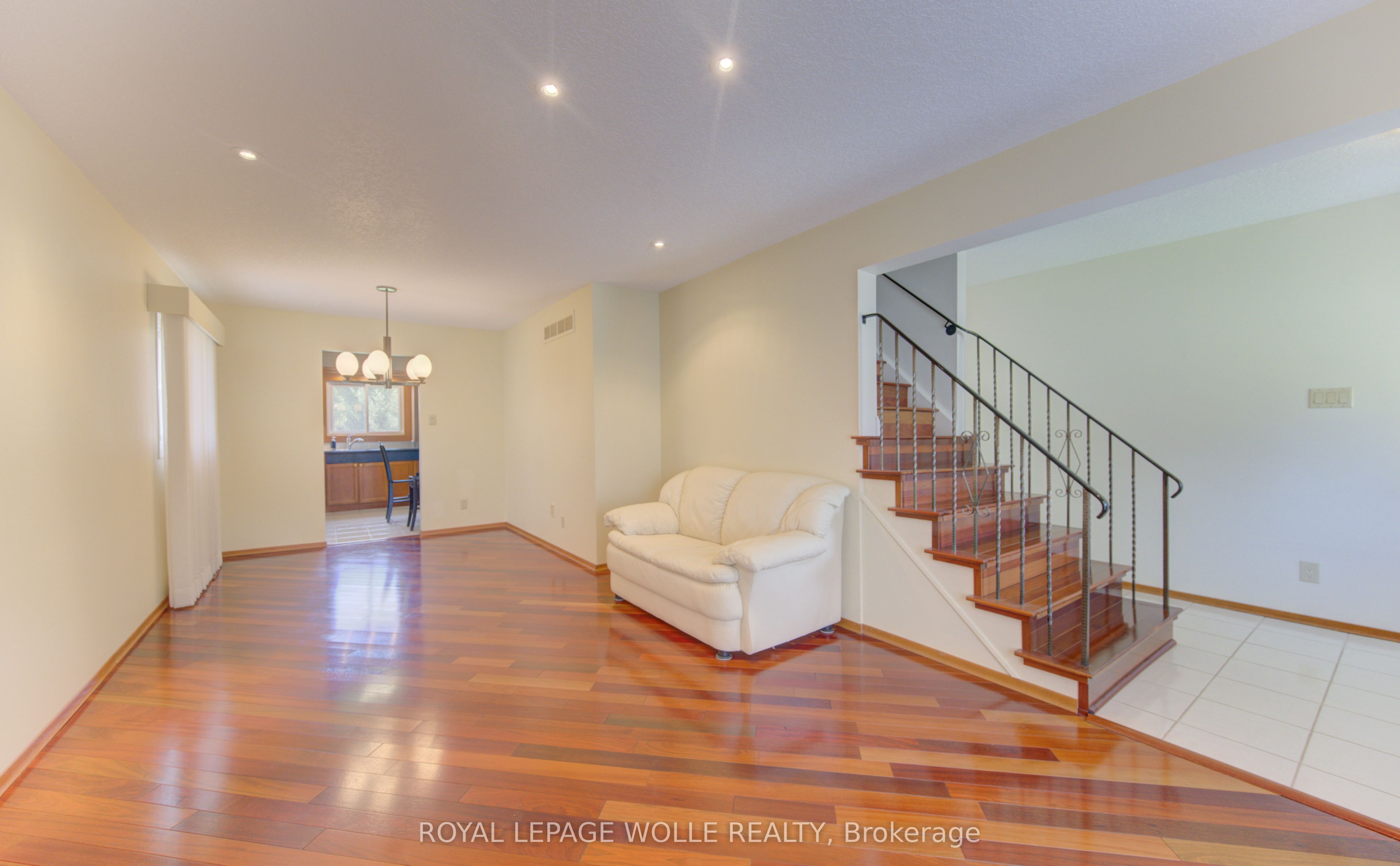 238 Mcgarry Drive, Kitchener, ON N2N 1H9 photo 4